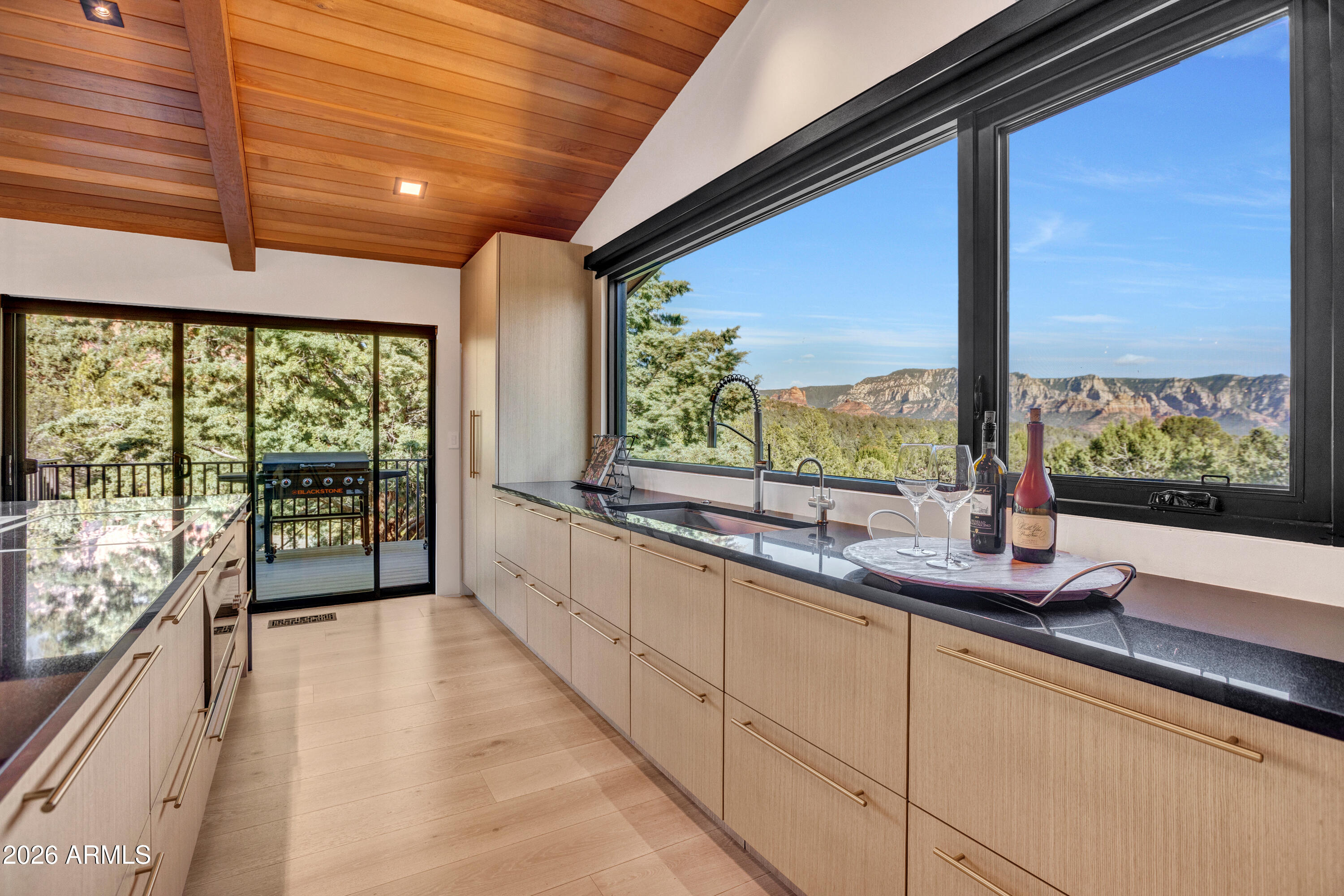 180 RIM SHADOWS Drive