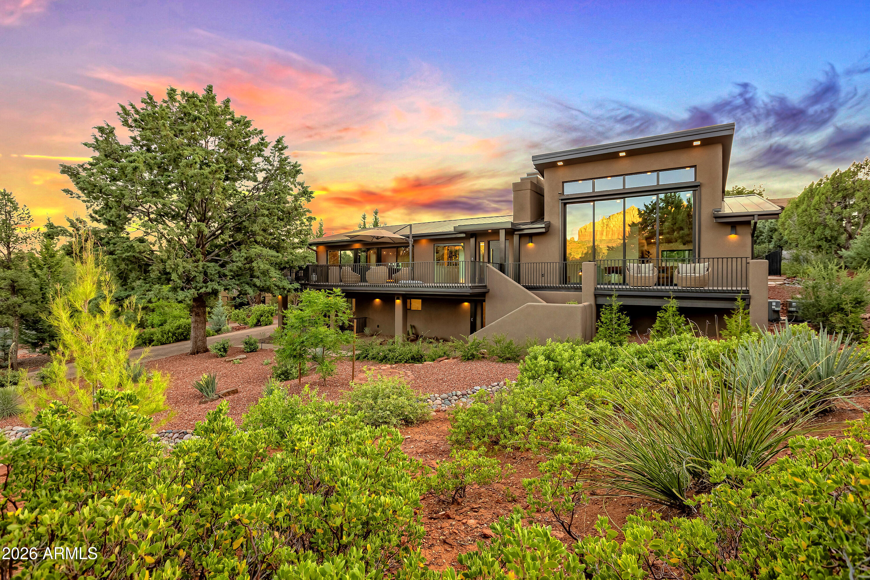 180 RIM SHADOWS Drive