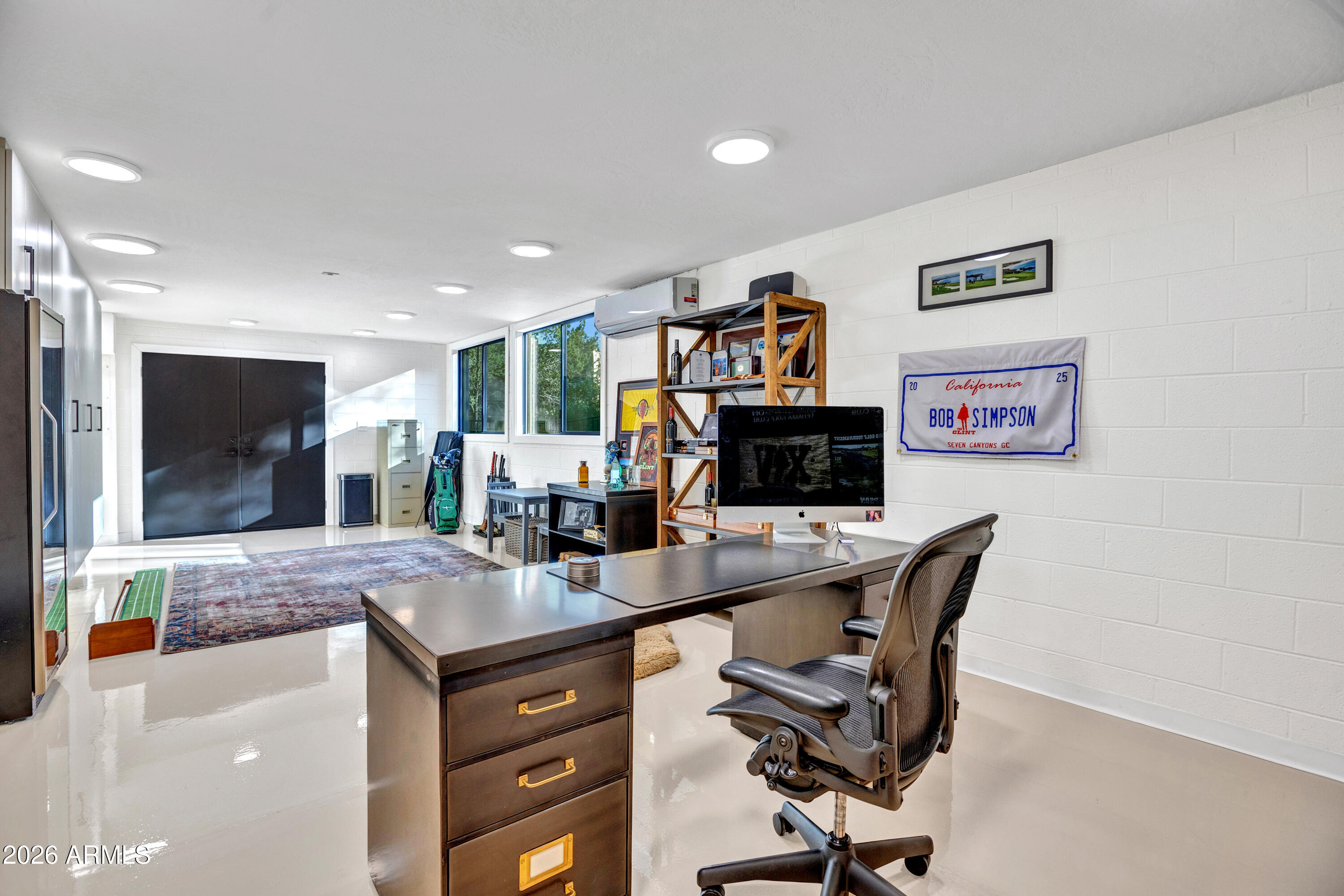 180 RIM SHADOWS Drive