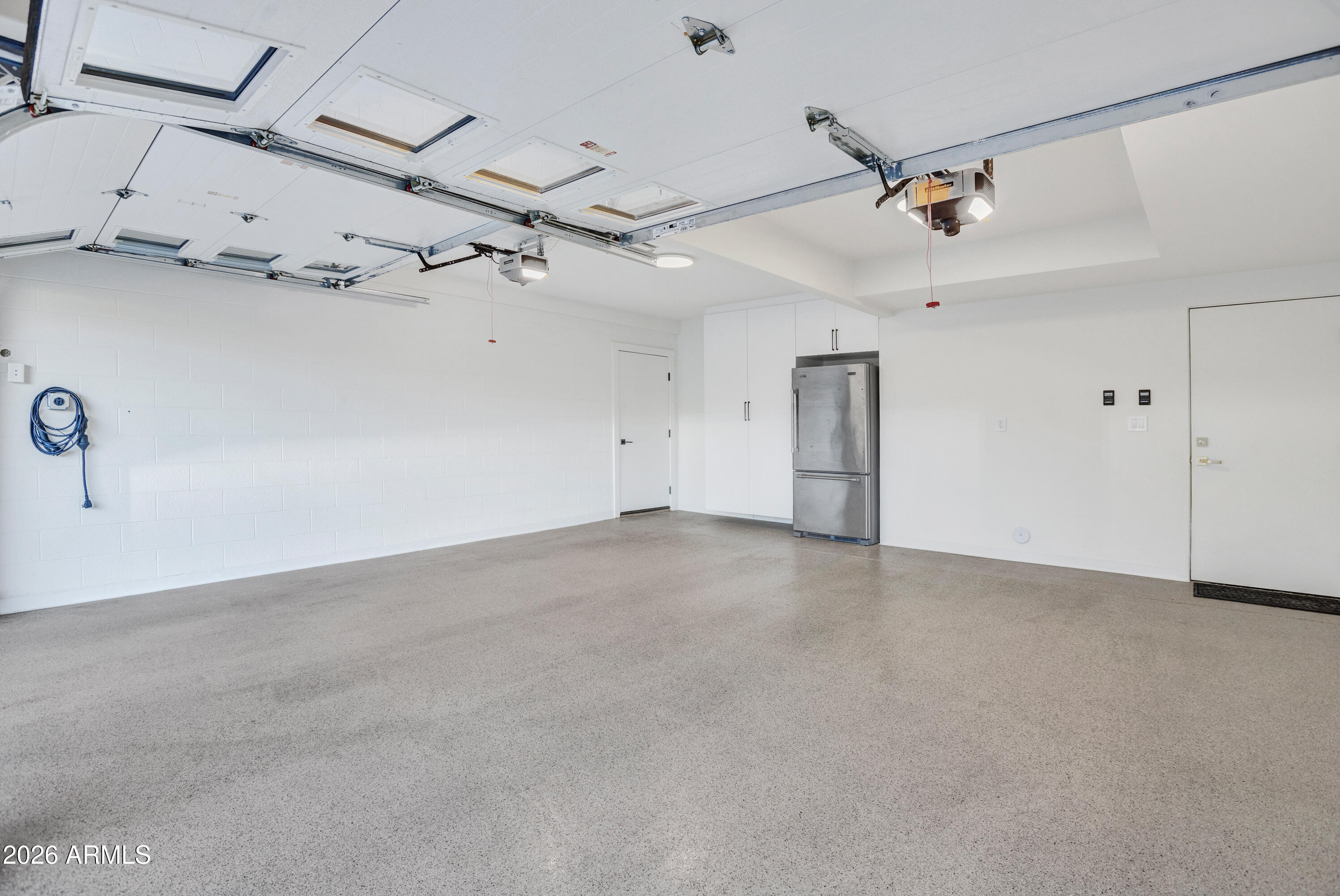 180 RIM SHADOWS Drive