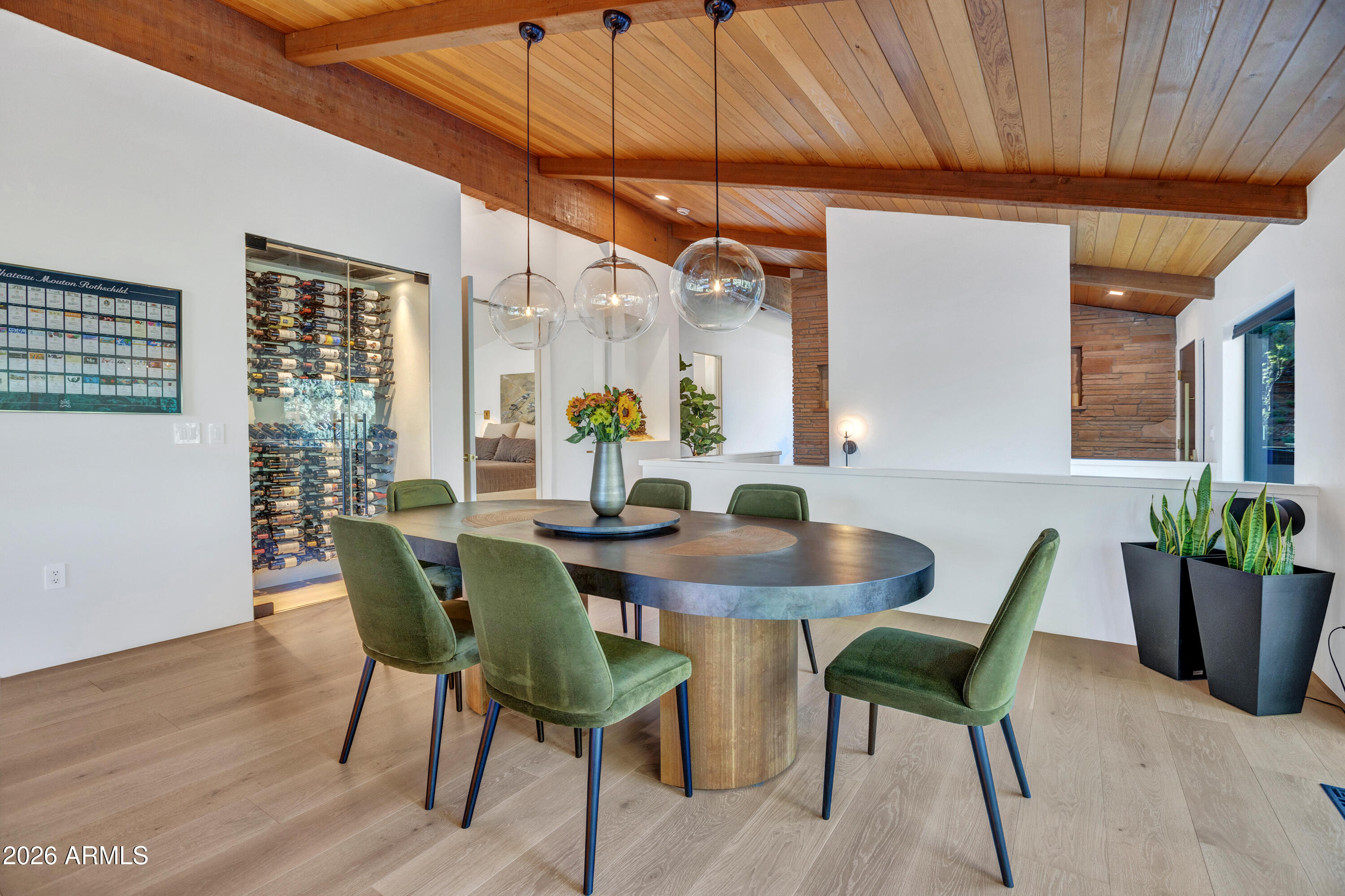 180 RIM SHADOWS Drive