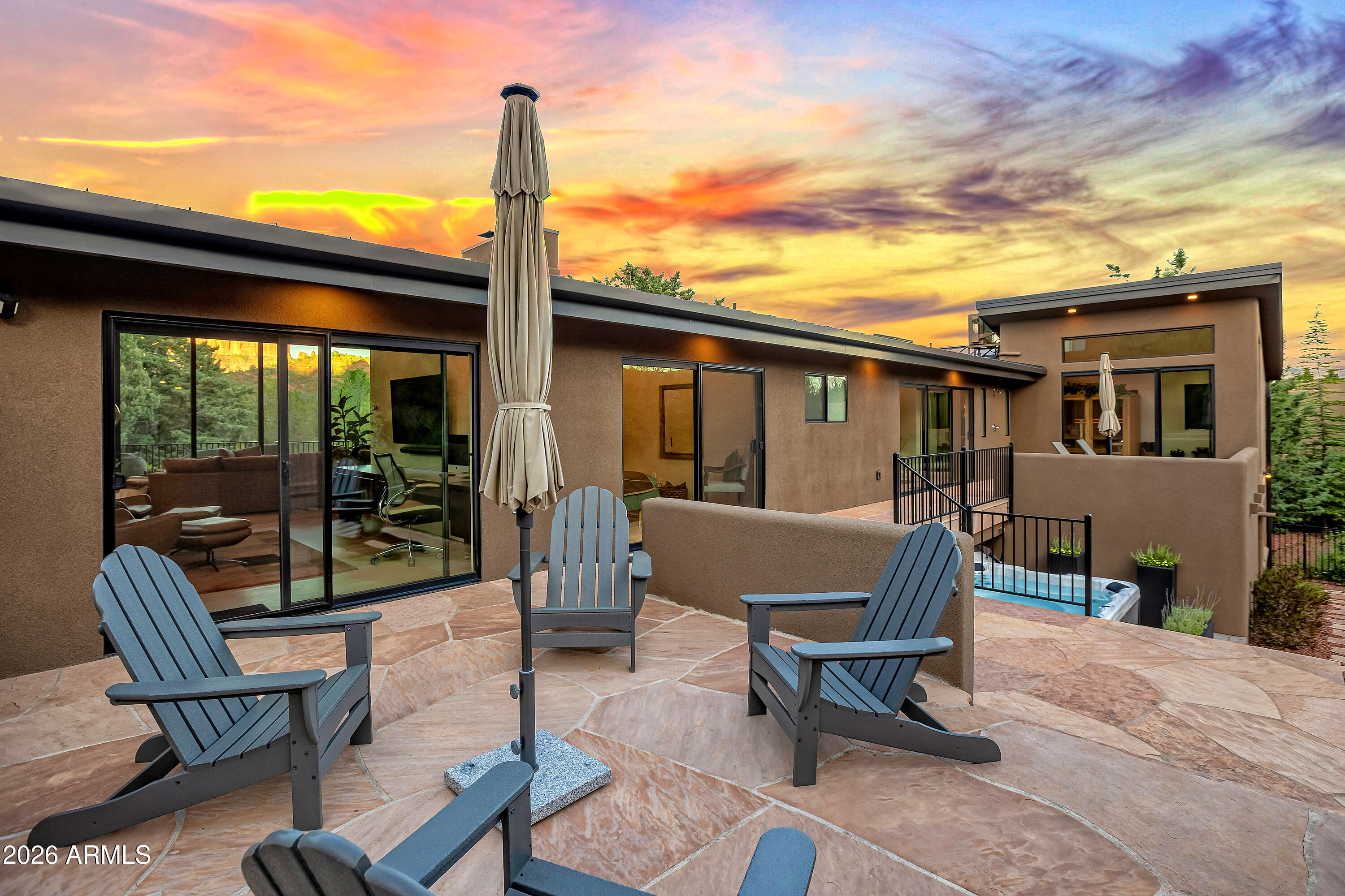 180 RIM SHADOWS Drive