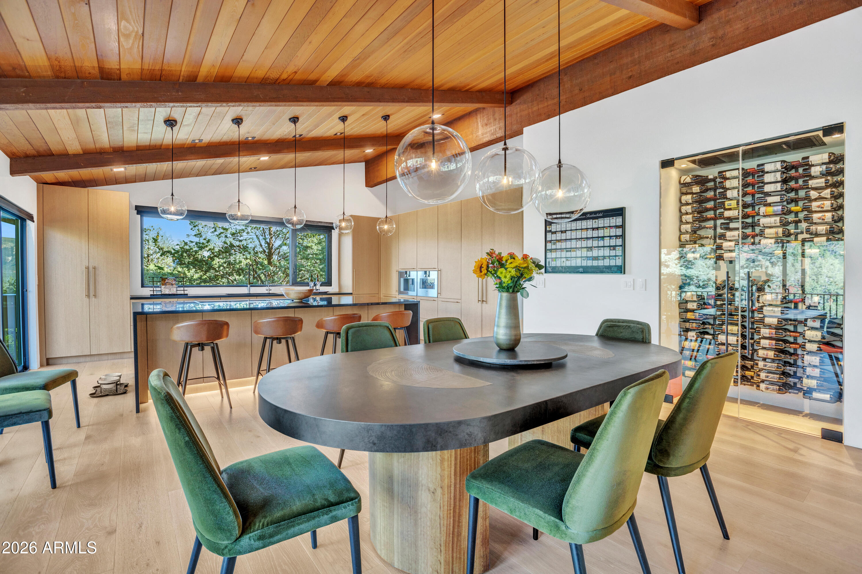 180 RIM SHADOWS Drive