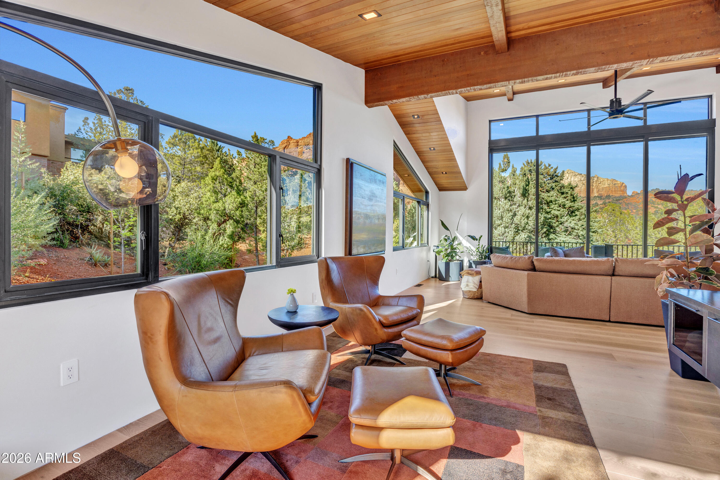 180 RIM SHADOWS Drive