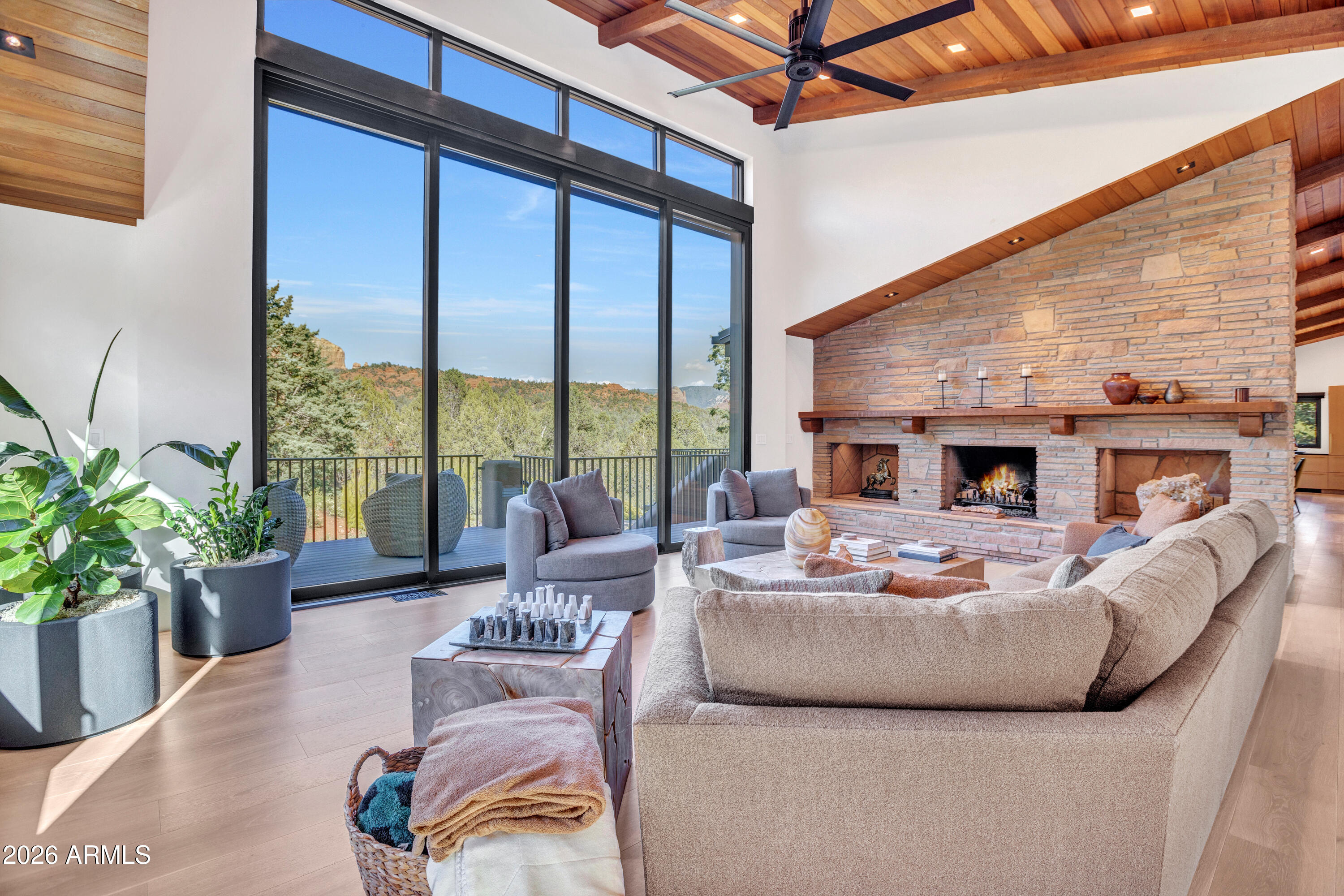 180 RIM SHADOWS Drive