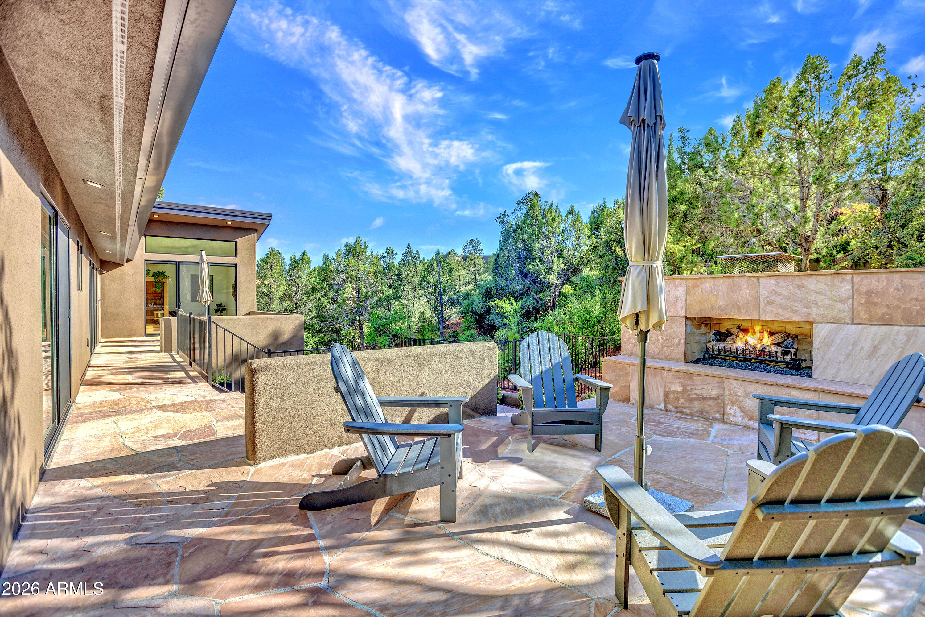 180 RIM SHADOWS Drive