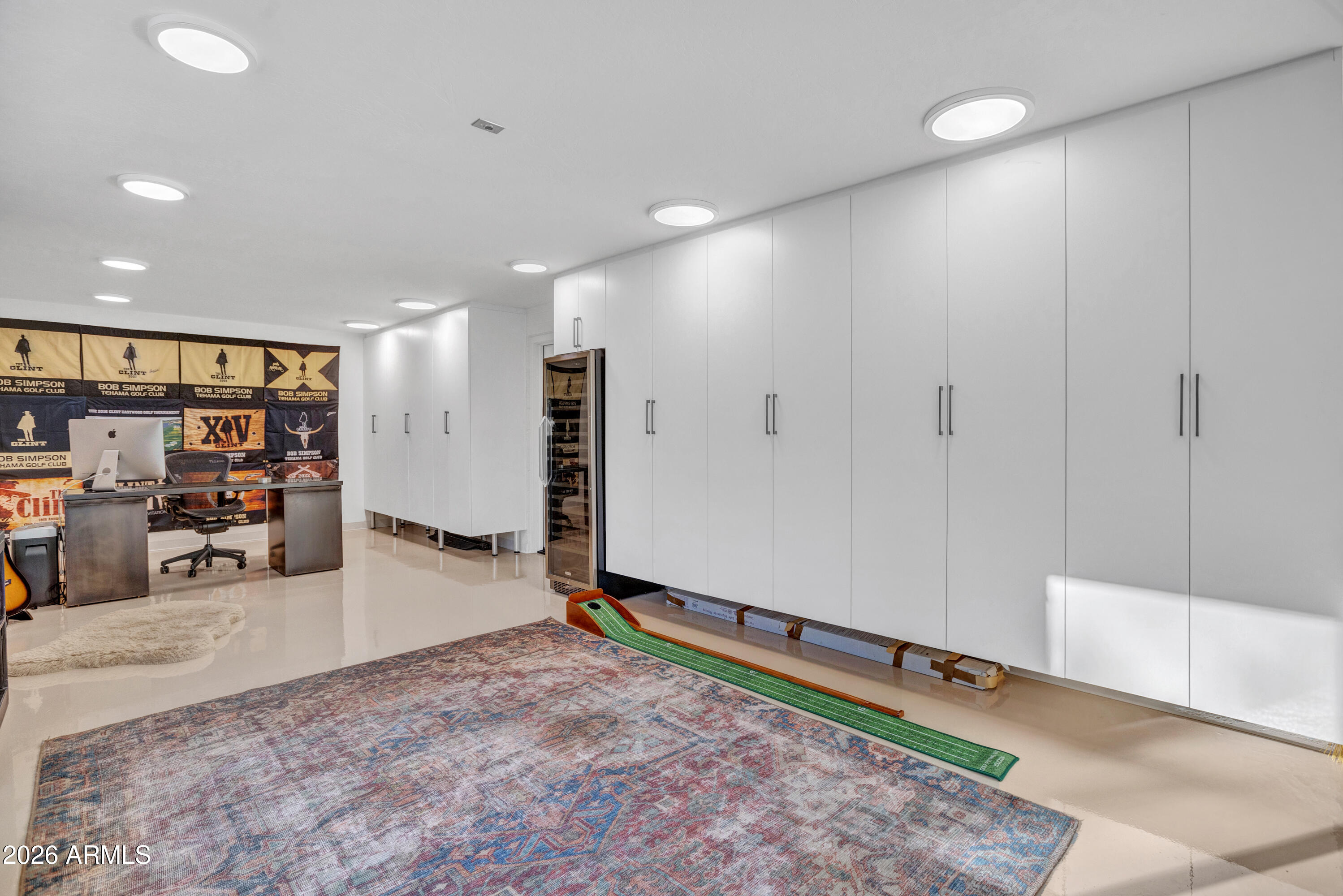 180 RIM SHADOWS Drive