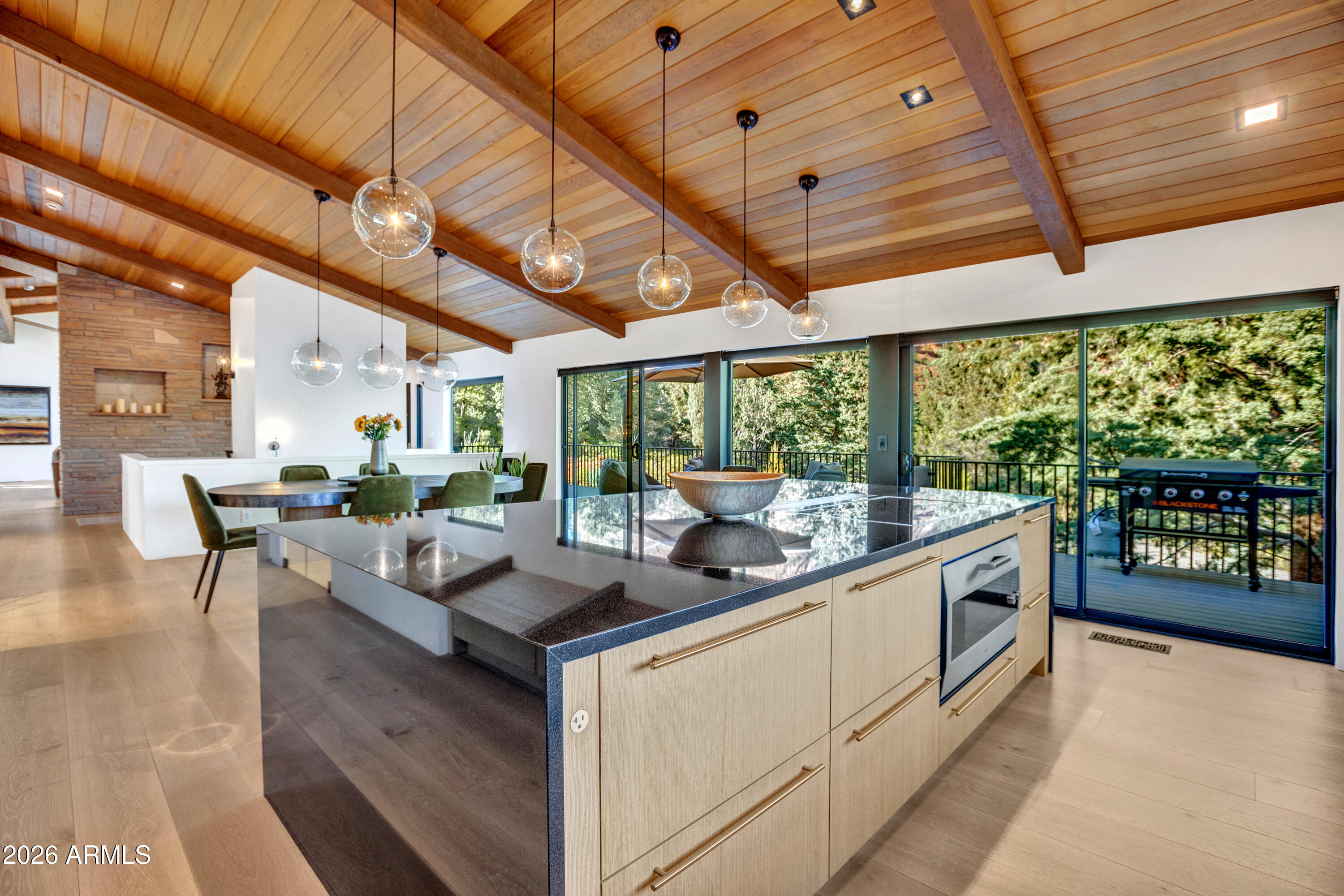 180 RIM SHADOWS Drive