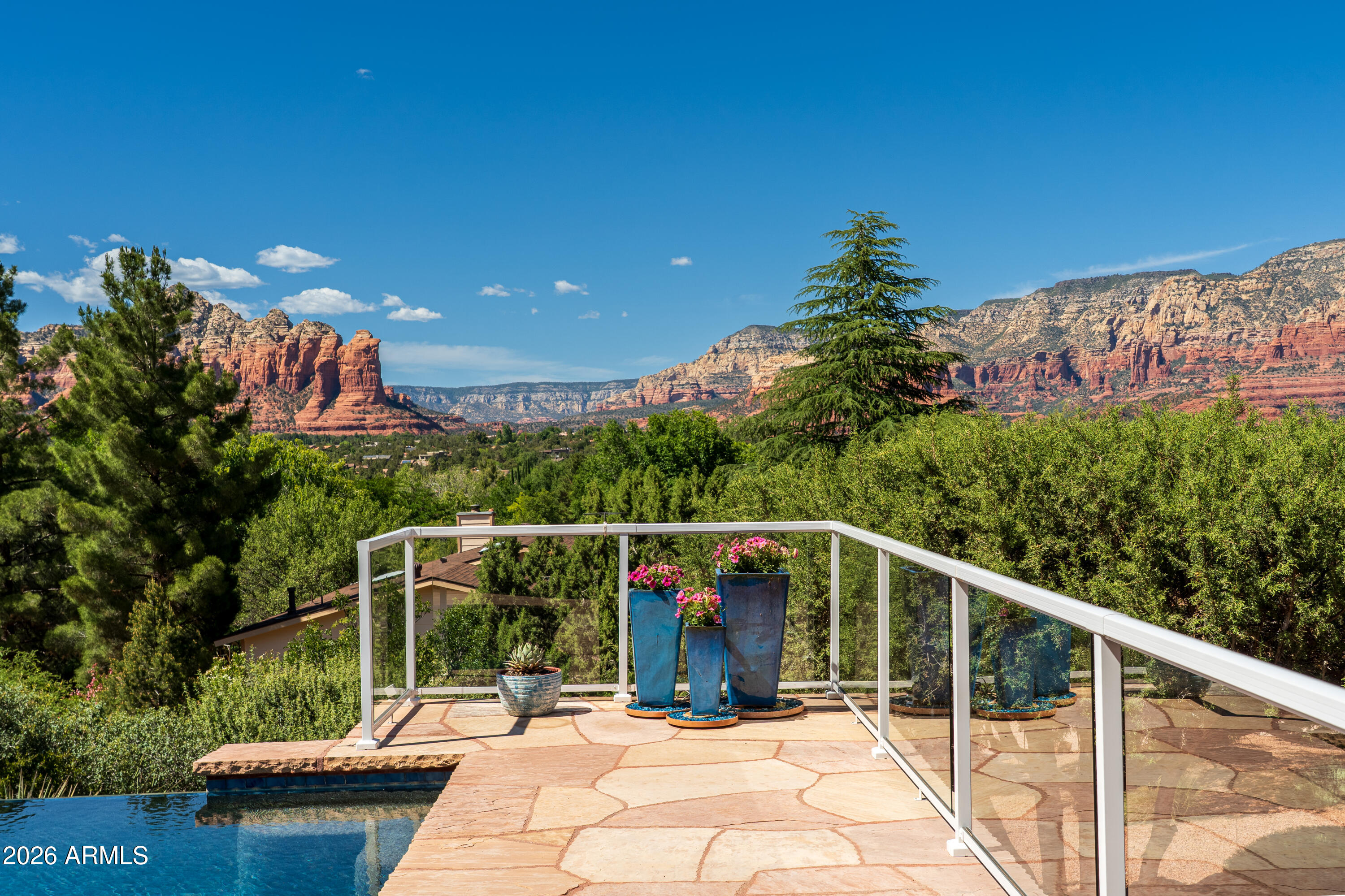 105 ROCKRIDGE Drive