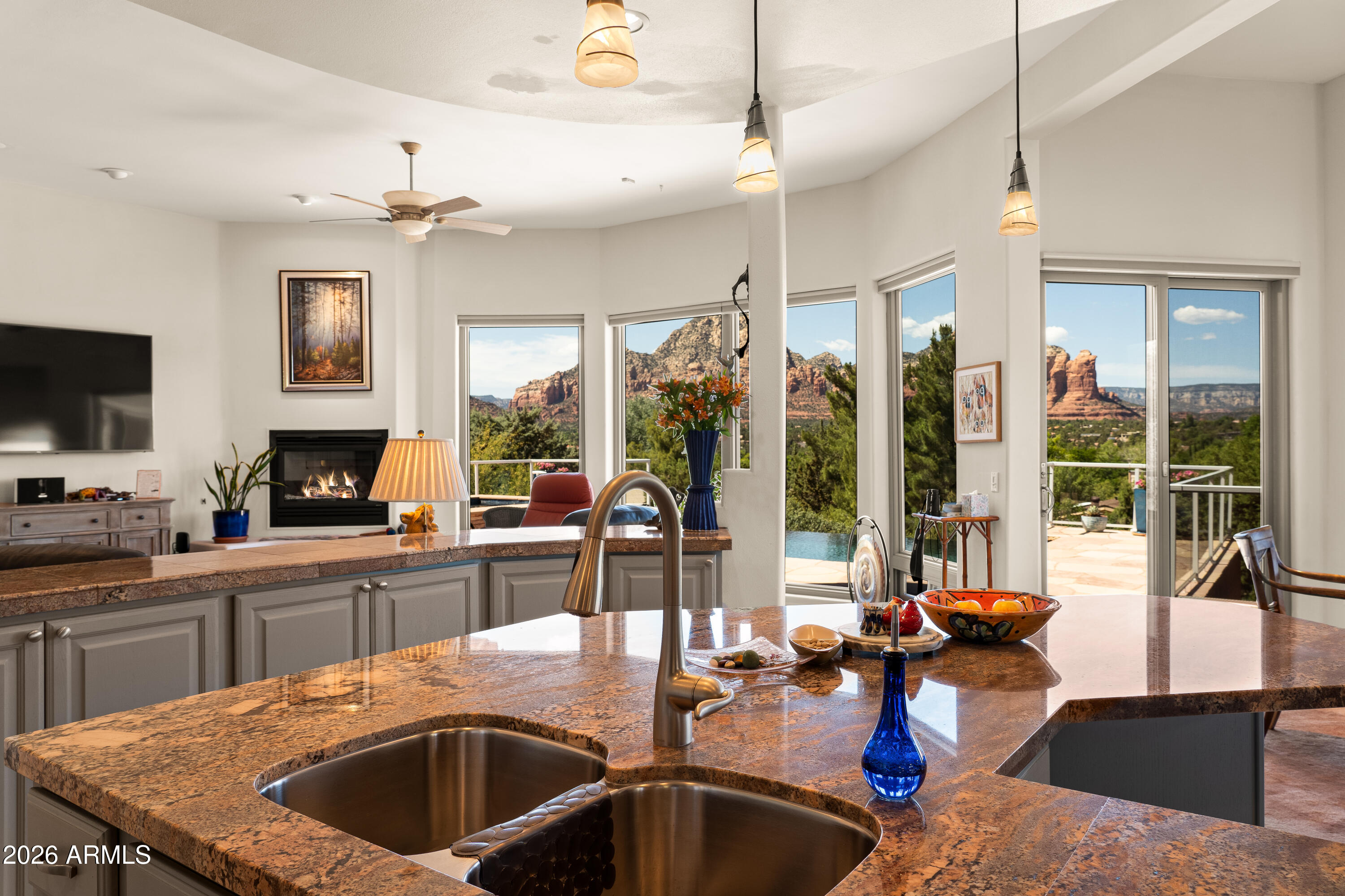 105 ROCKRIDGE Drive