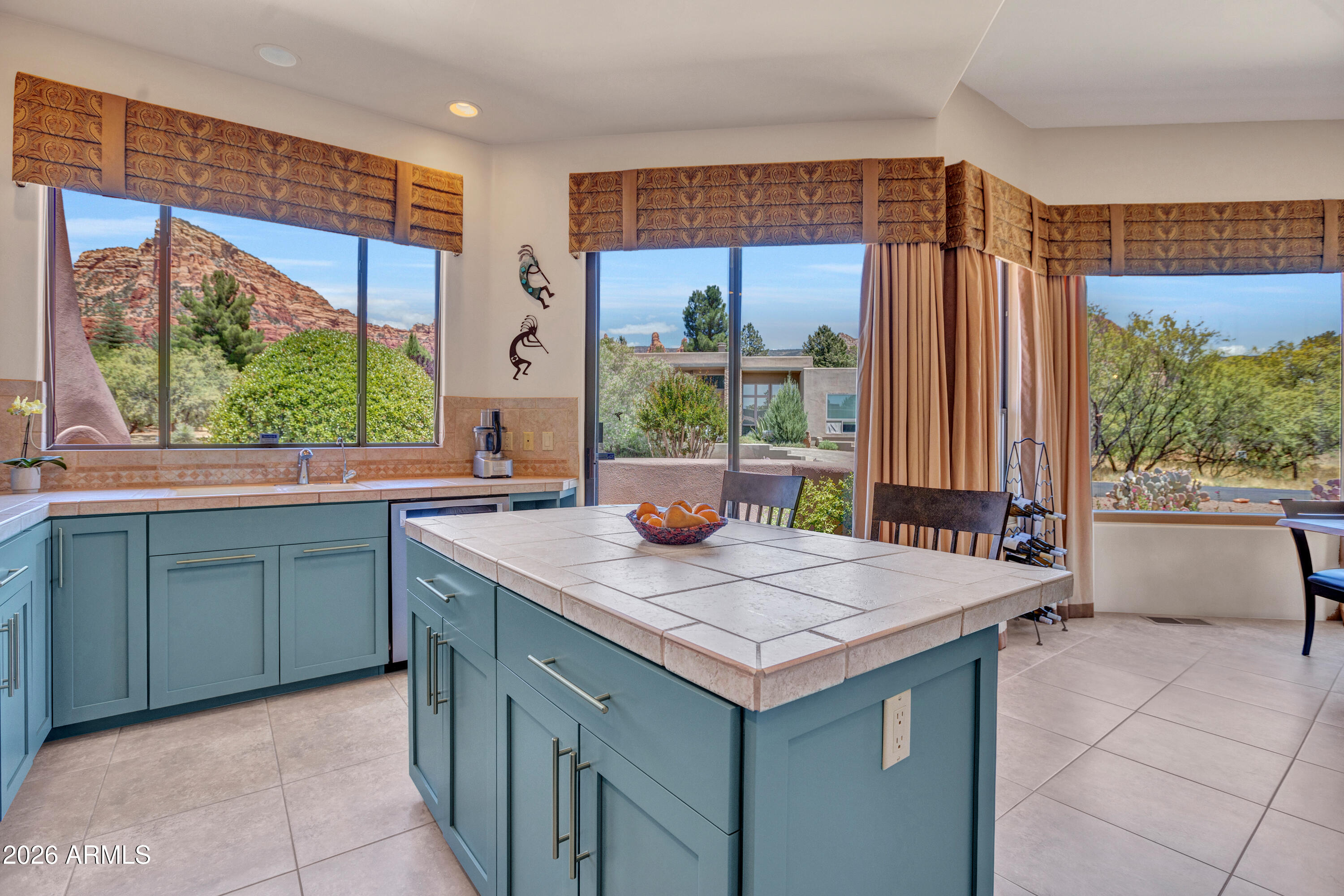 215 Indian Cliffs Road