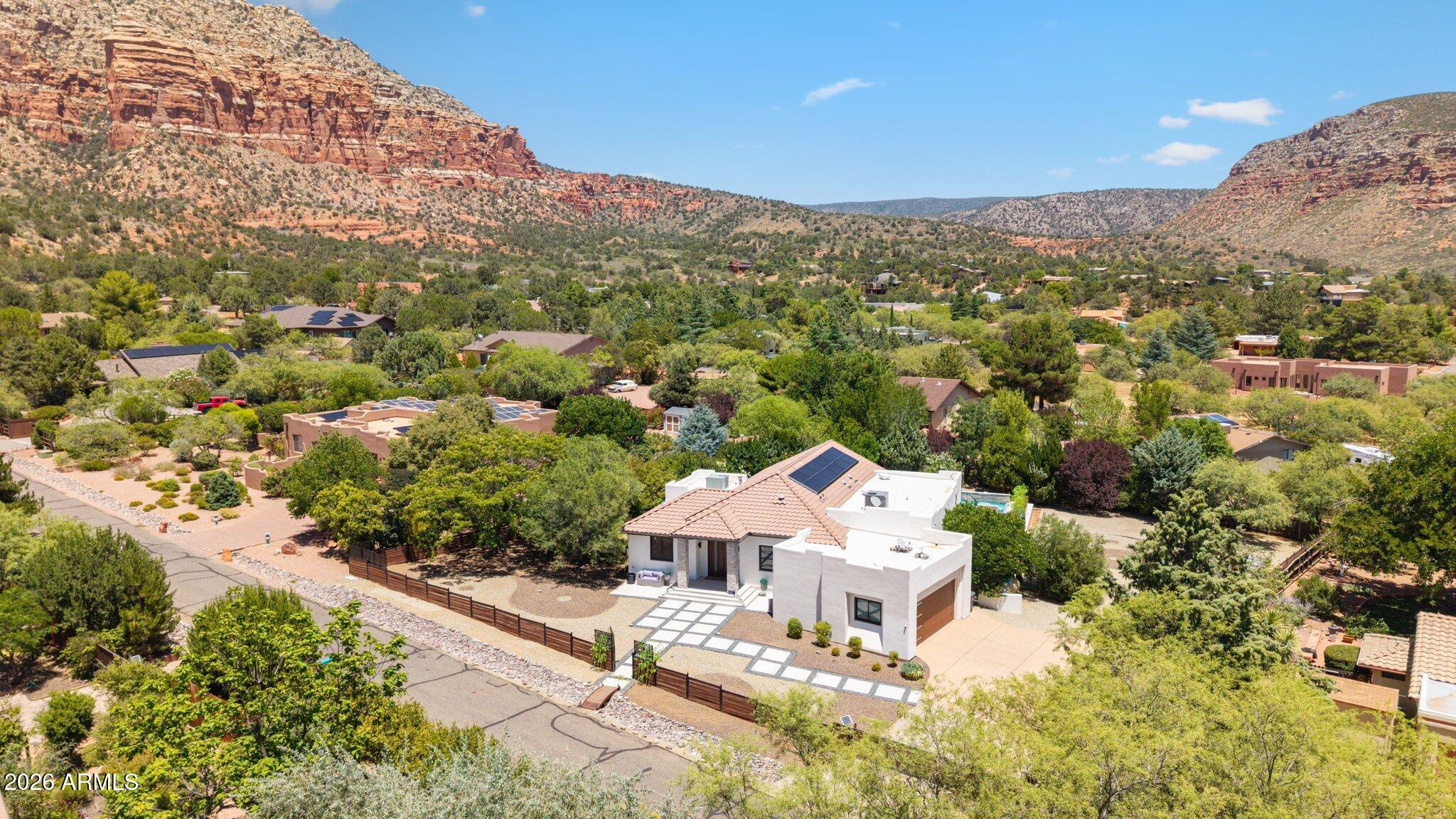 160 QUAIL HOLLOW Drive