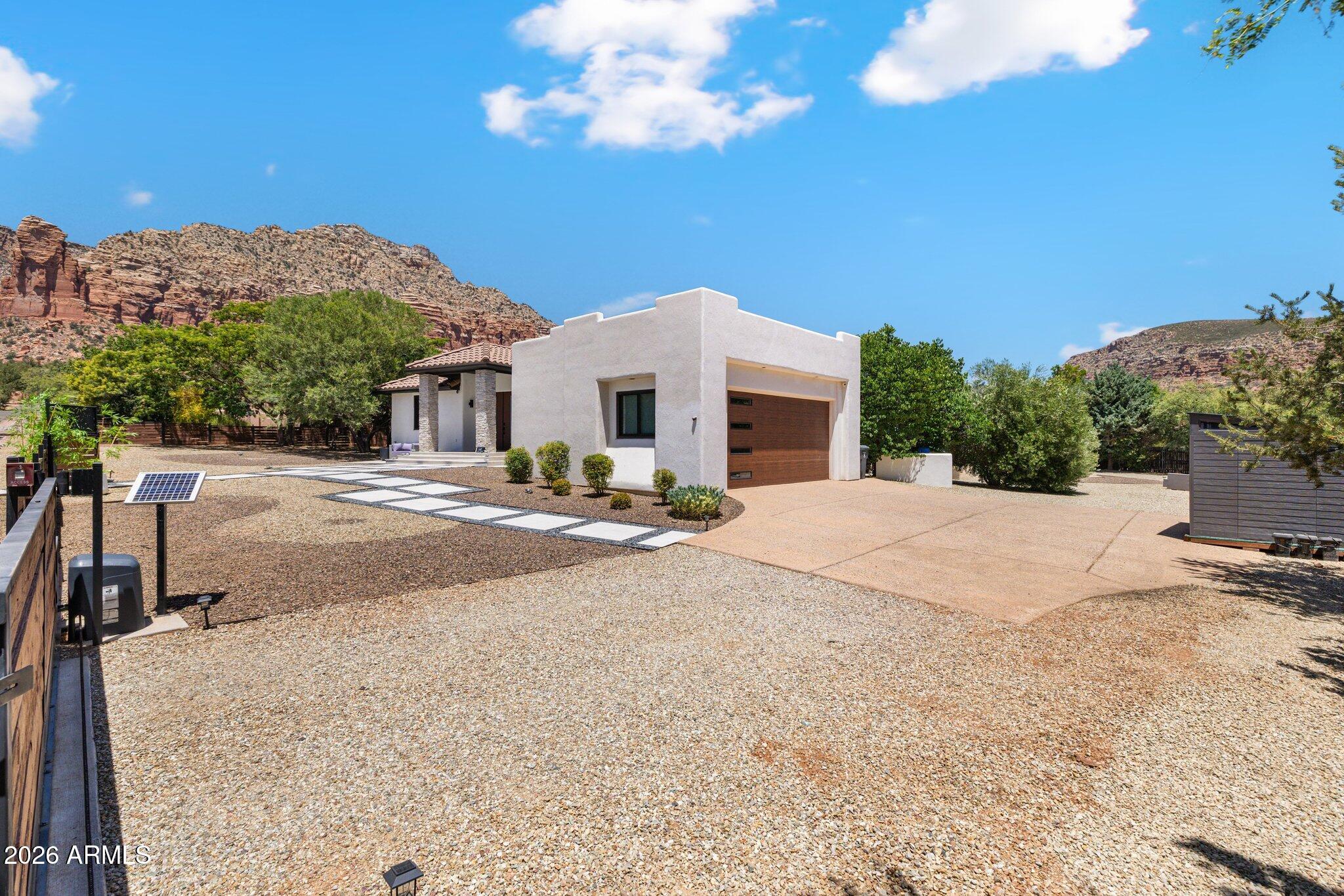 160 QUAIL HOLLOW Drive