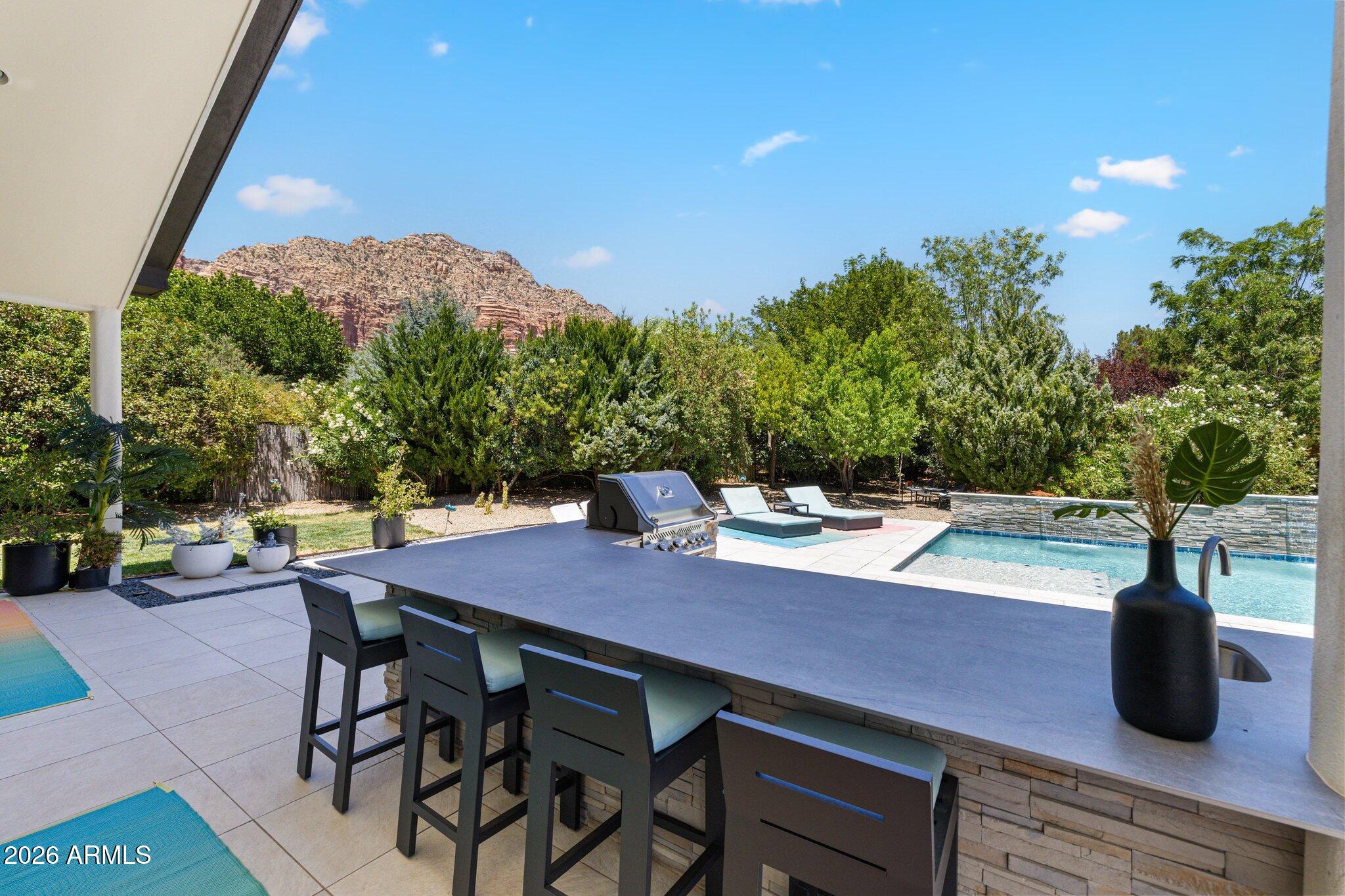 160 QUAIL HOLLOW Drive