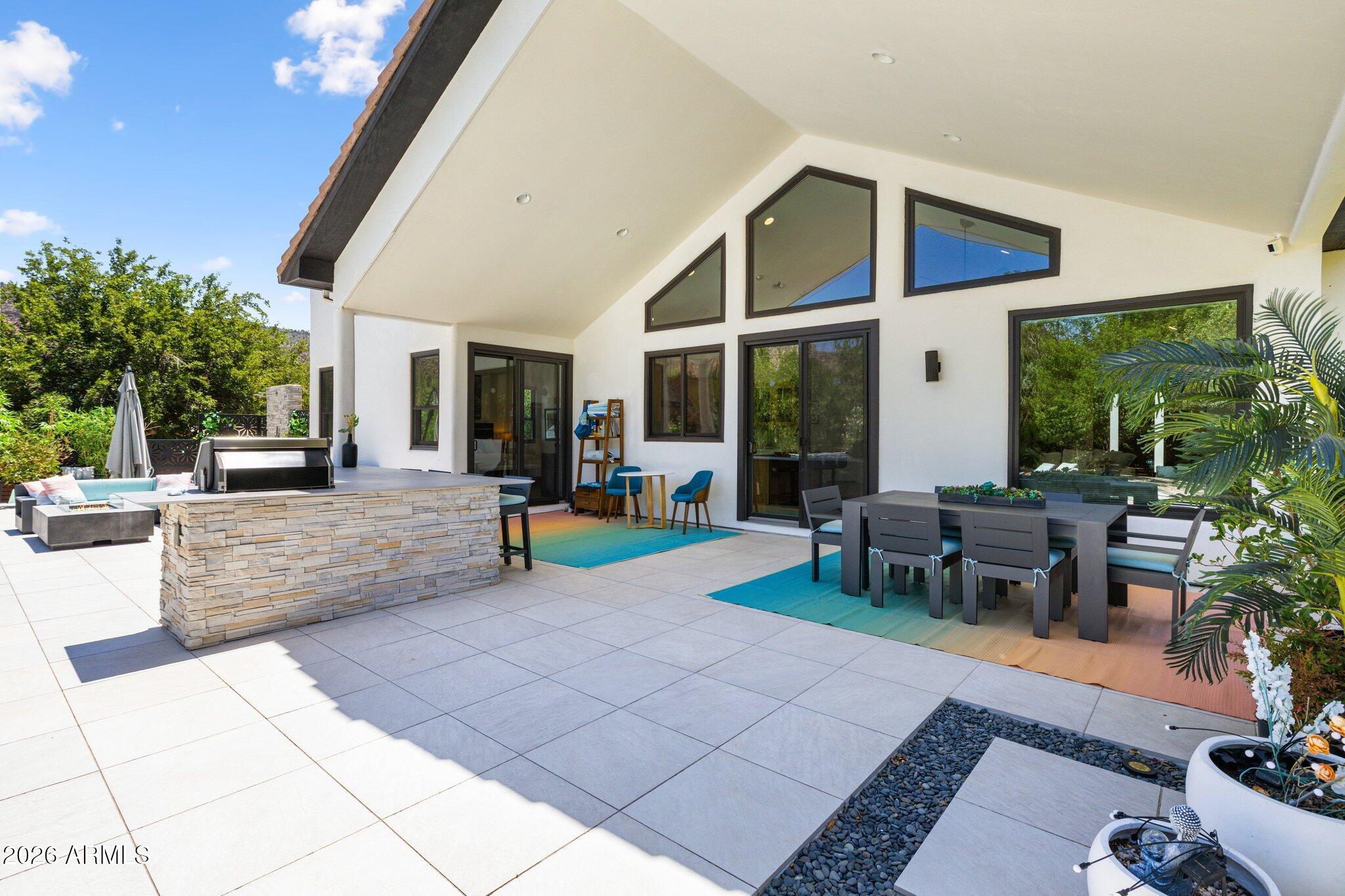 160 QUAIL HOLLOW Drive