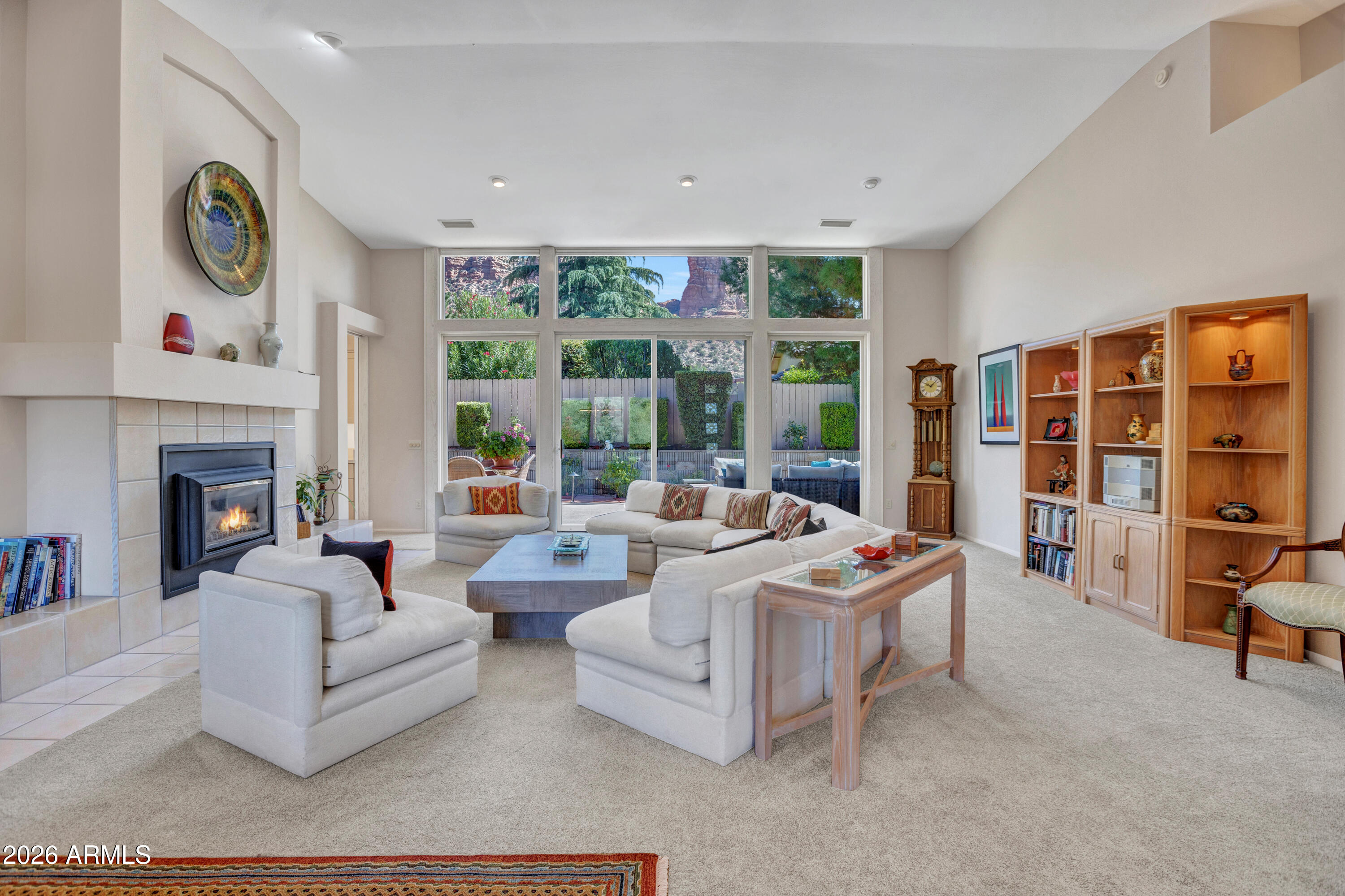 10 SANDROCK Road