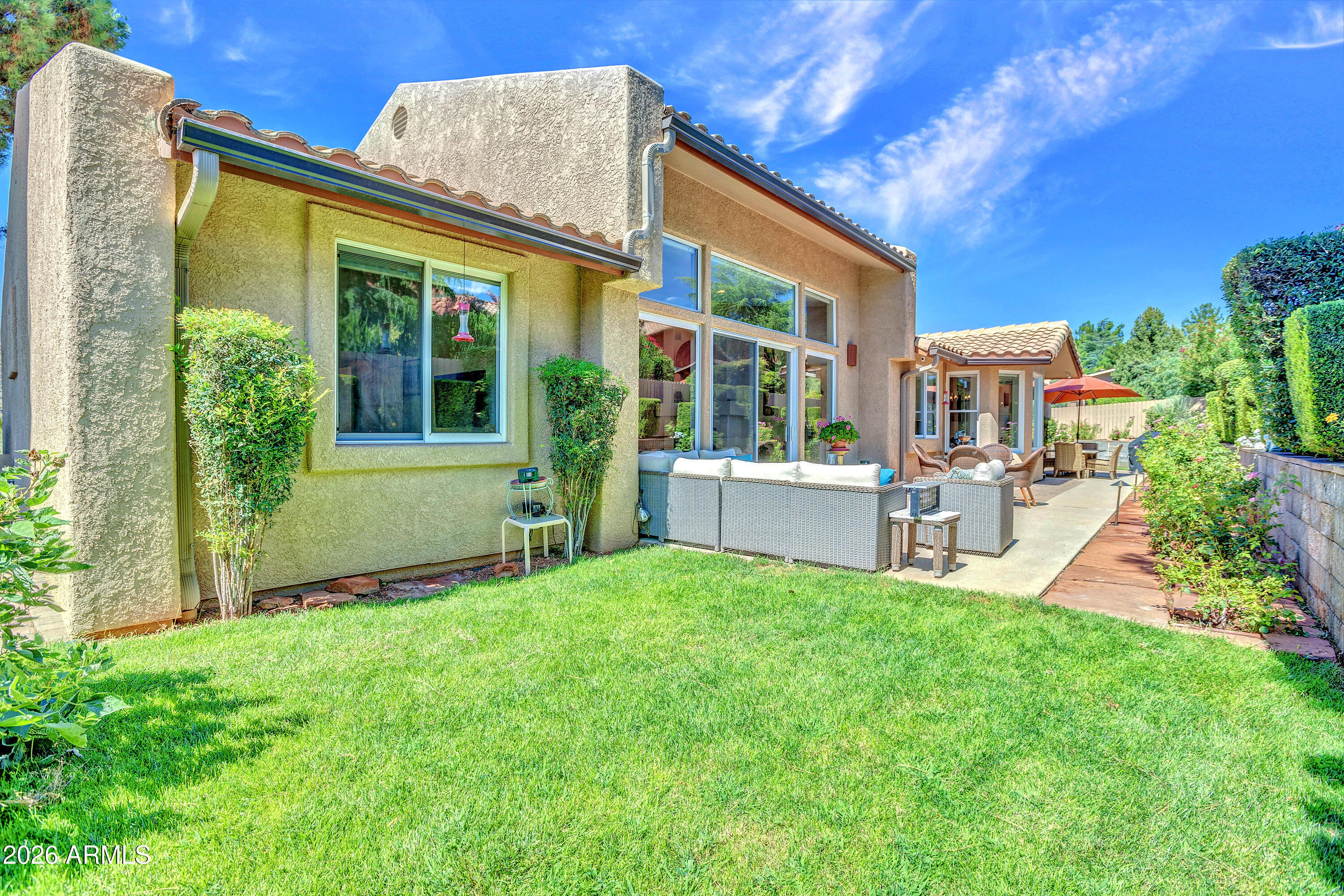 10 SANDROCK Road