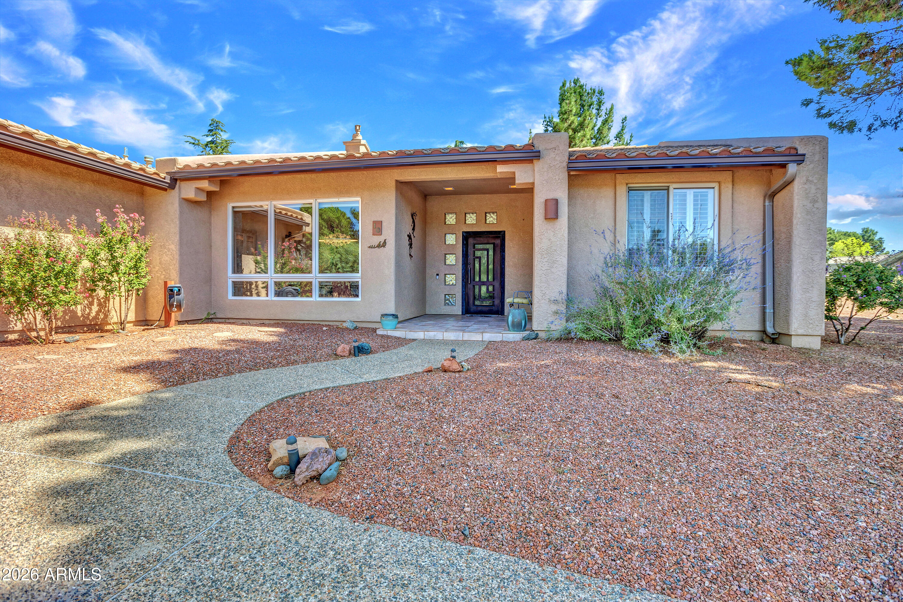 10 SANDROCK Road