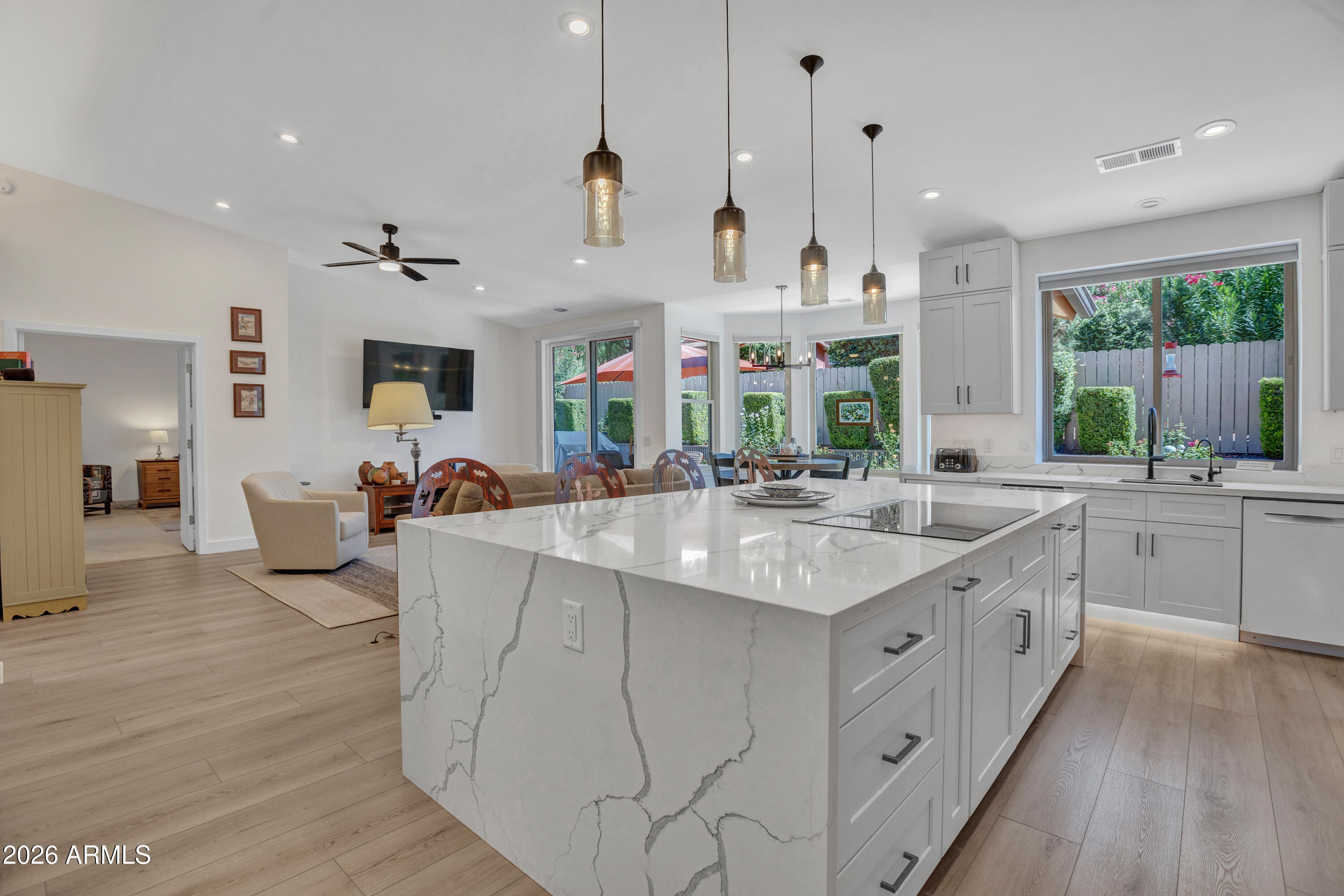 10 SANDROCK Road