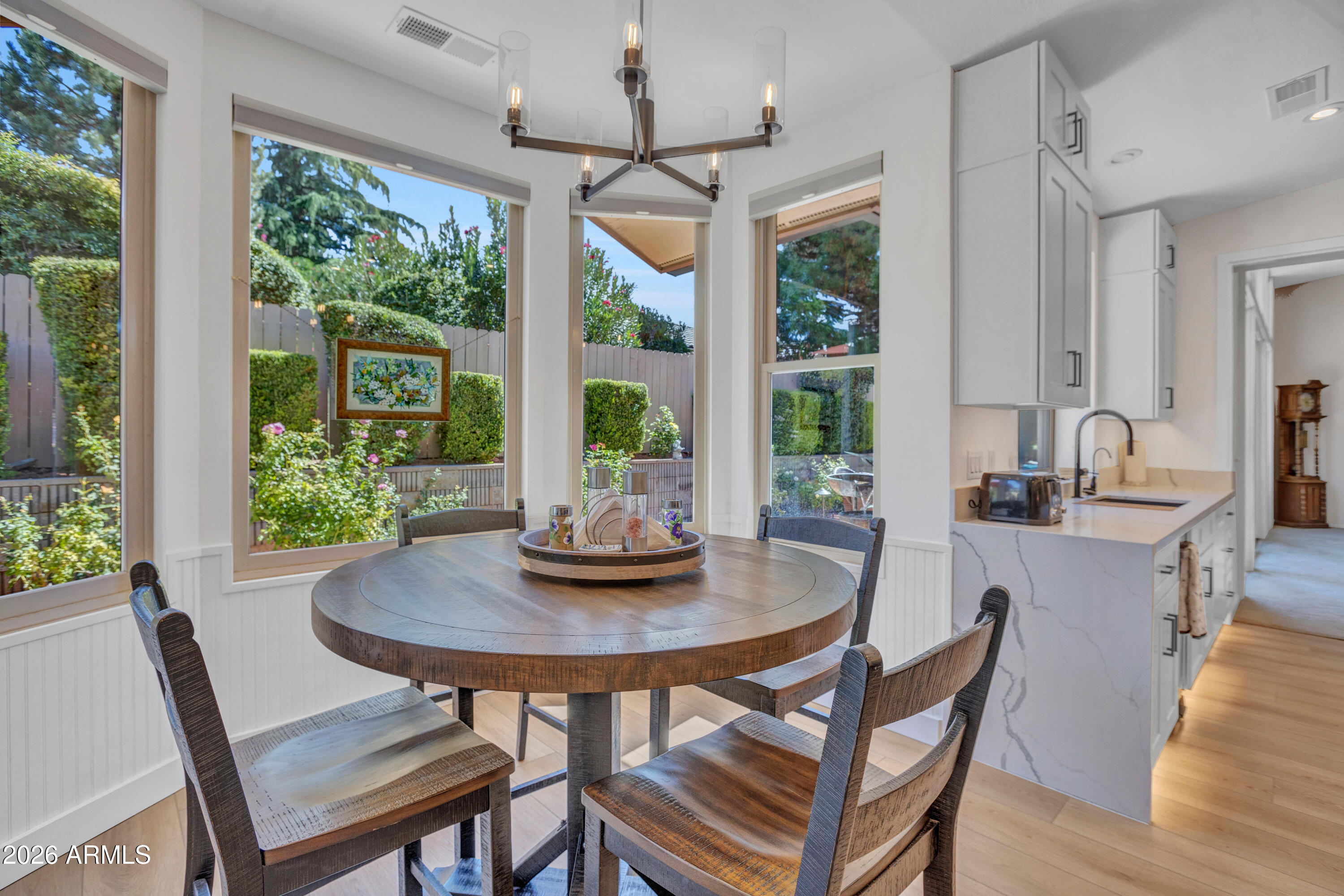 10 SANDROCK Road