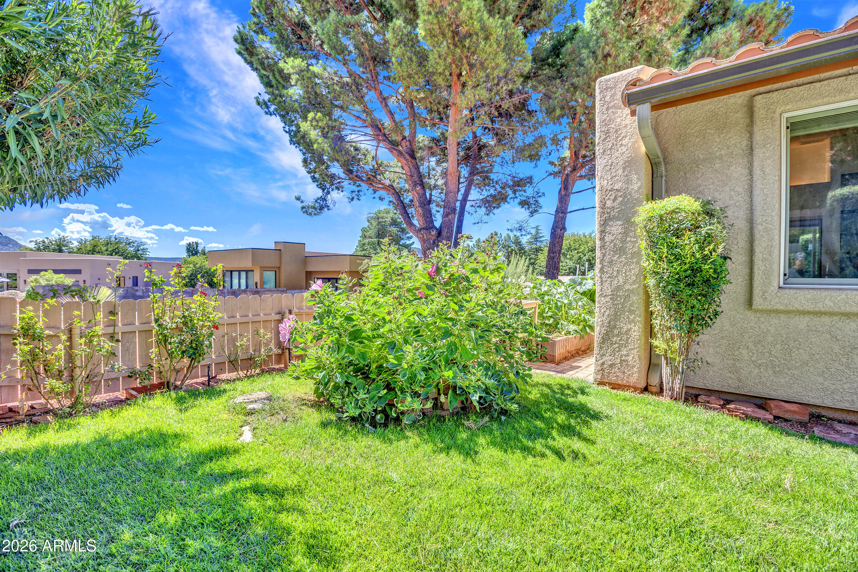 10 SANDROCK Road