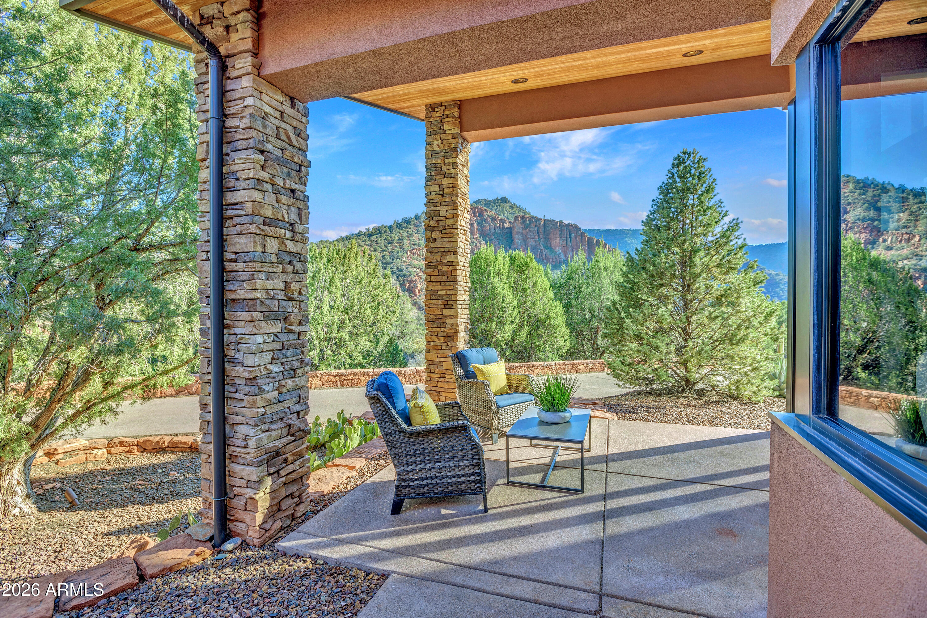 290 Cross Creek Circle