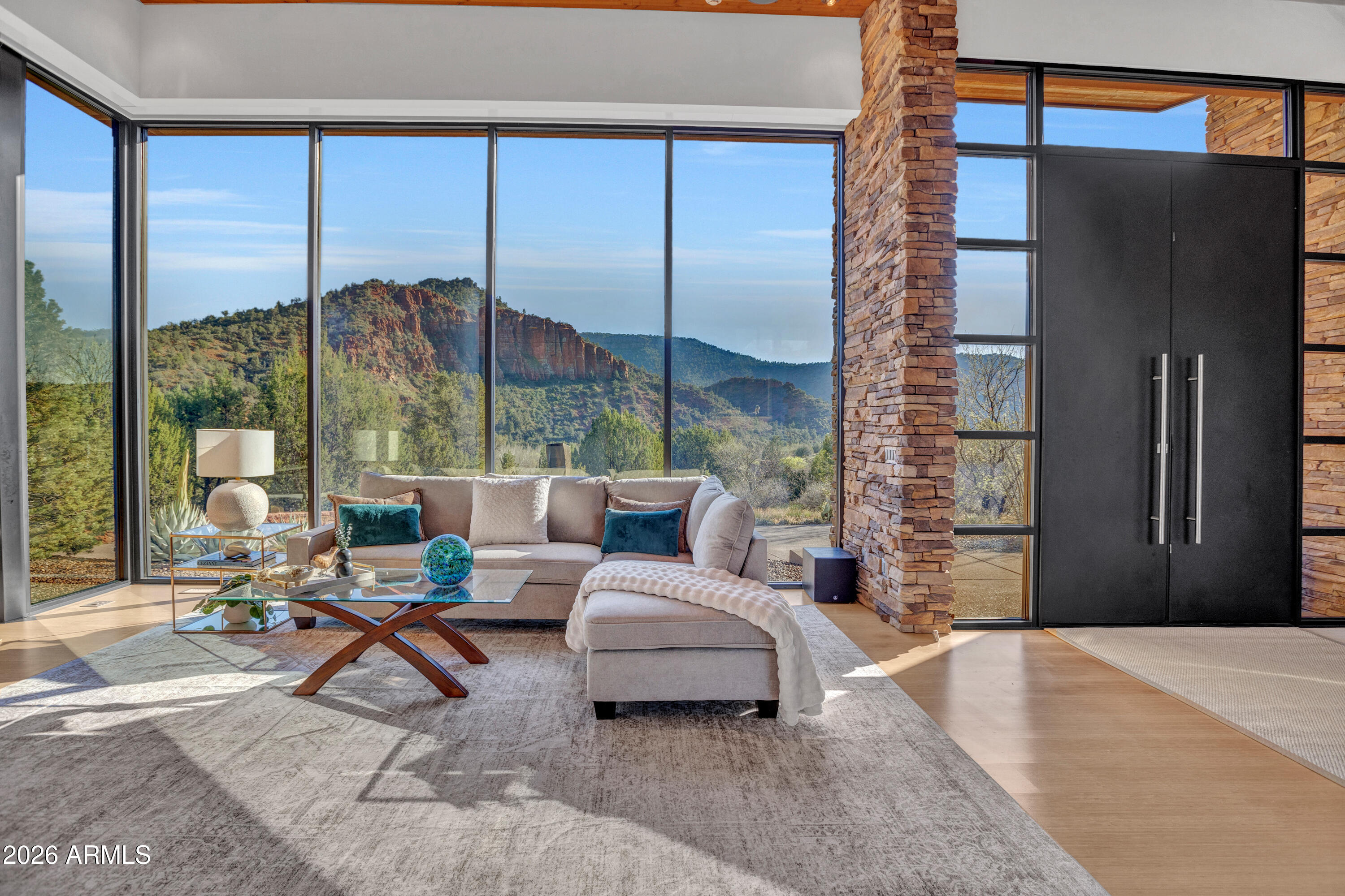 290 Cross Creek Circle