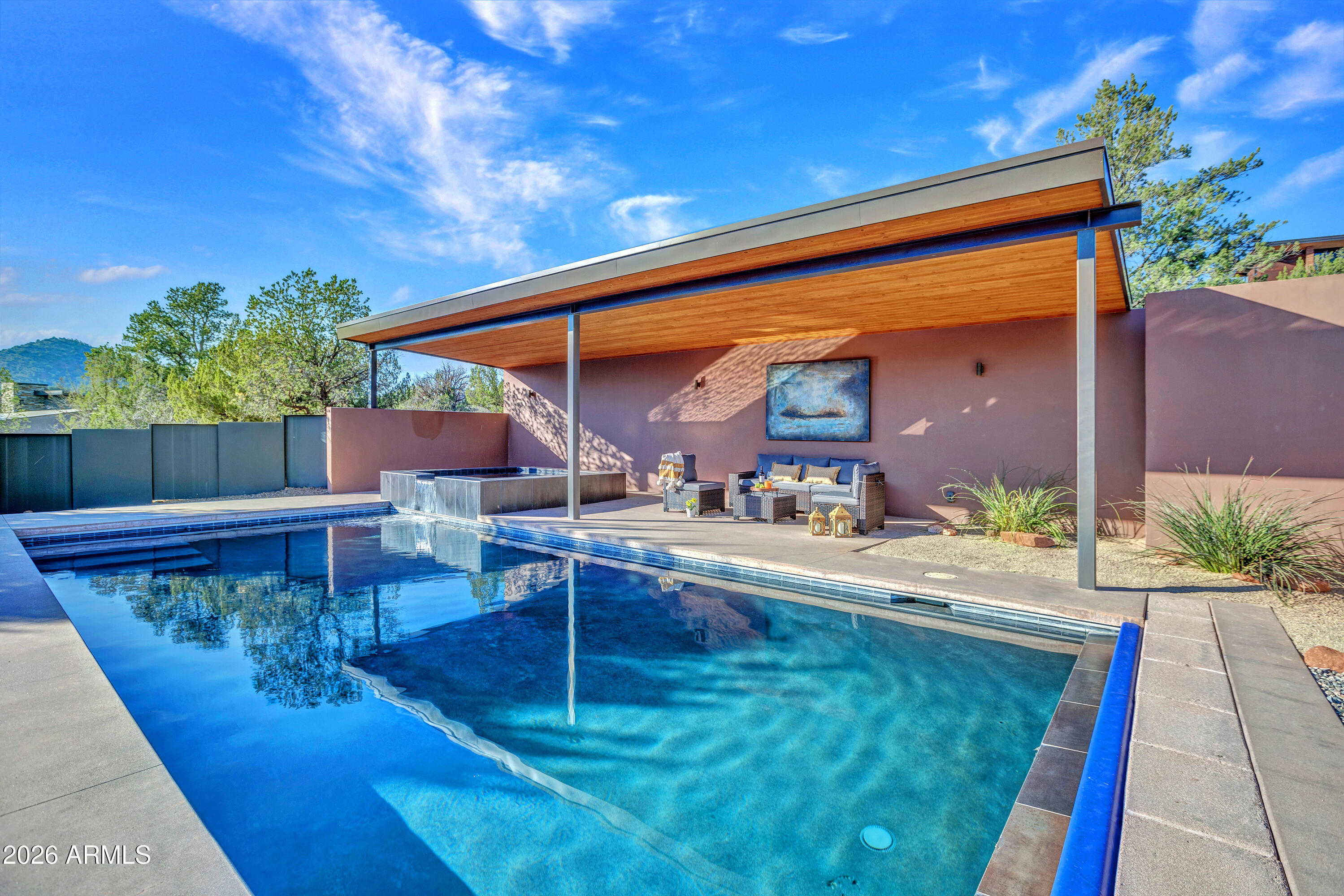 290 Cross Creek Circle