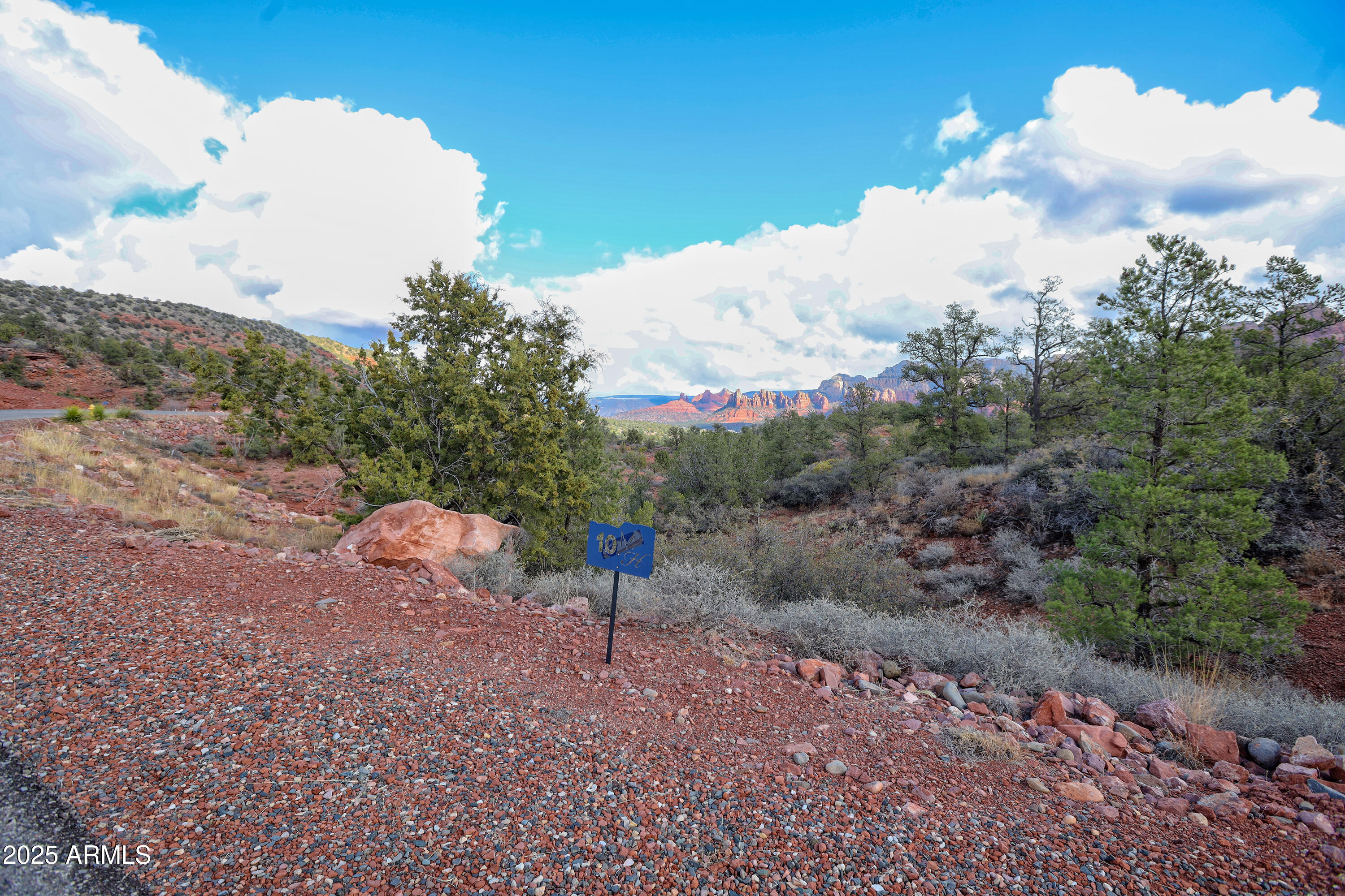 135 HILLTOP Road 10