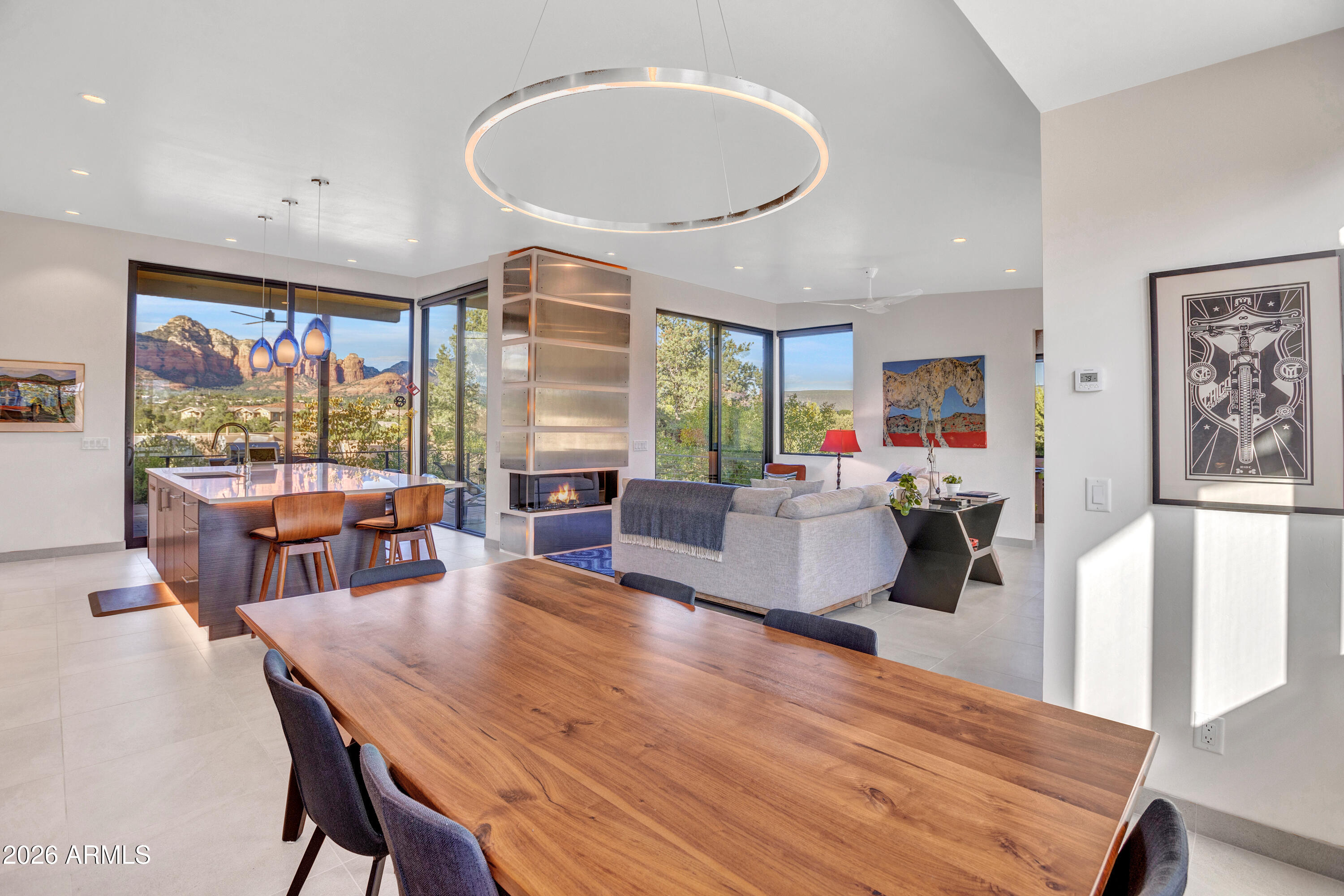 2405 ROADRUNNER Road