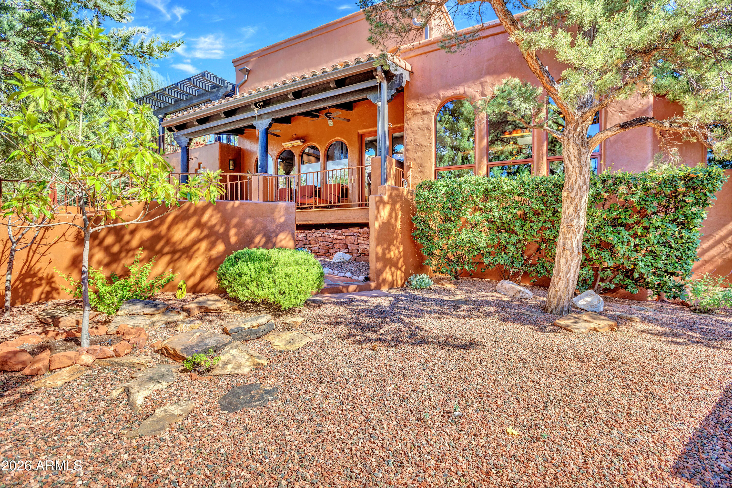 809 W CHAPEL Road