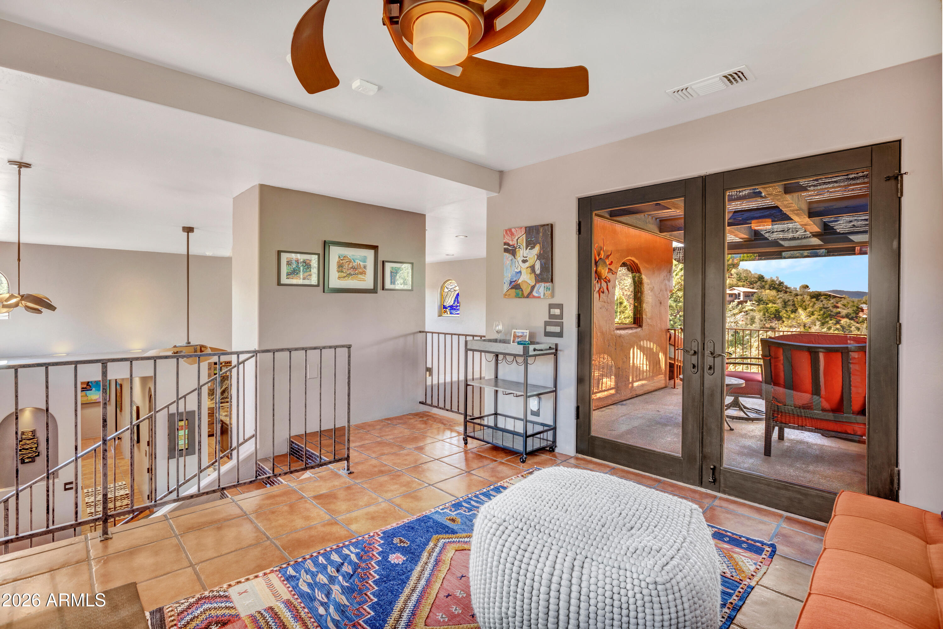 809 W CHAPEL Road