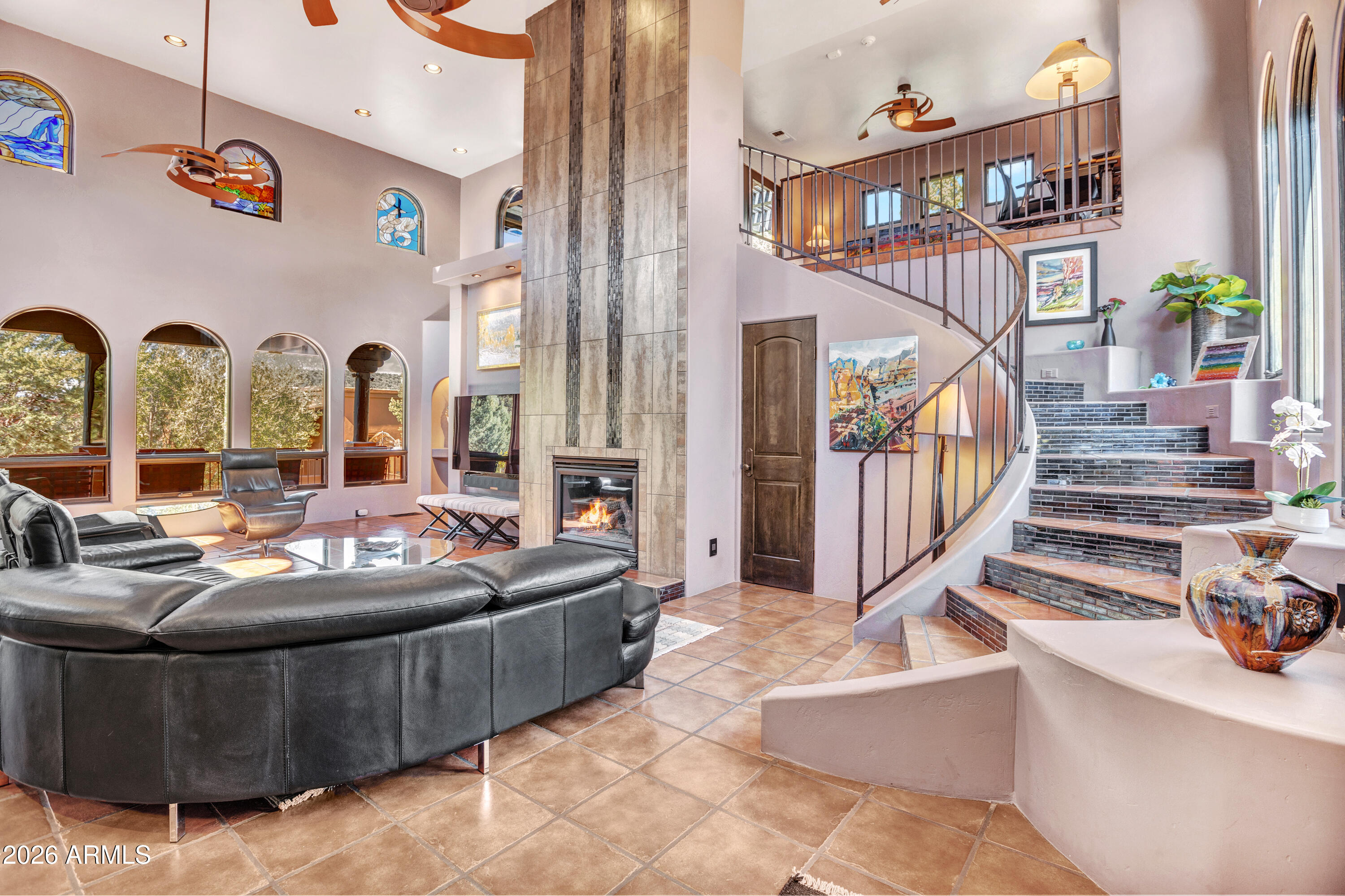 809 W CHAPEL Road
