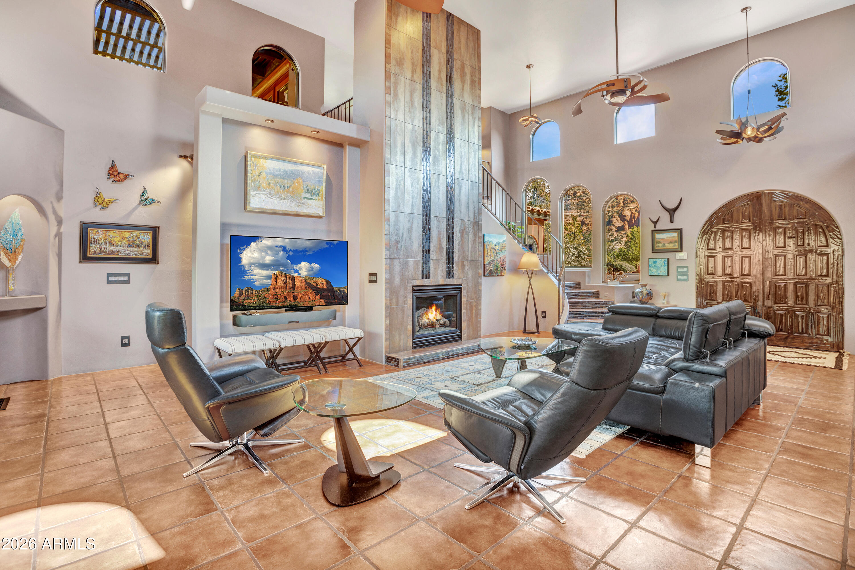 809 W CHAPEL Road