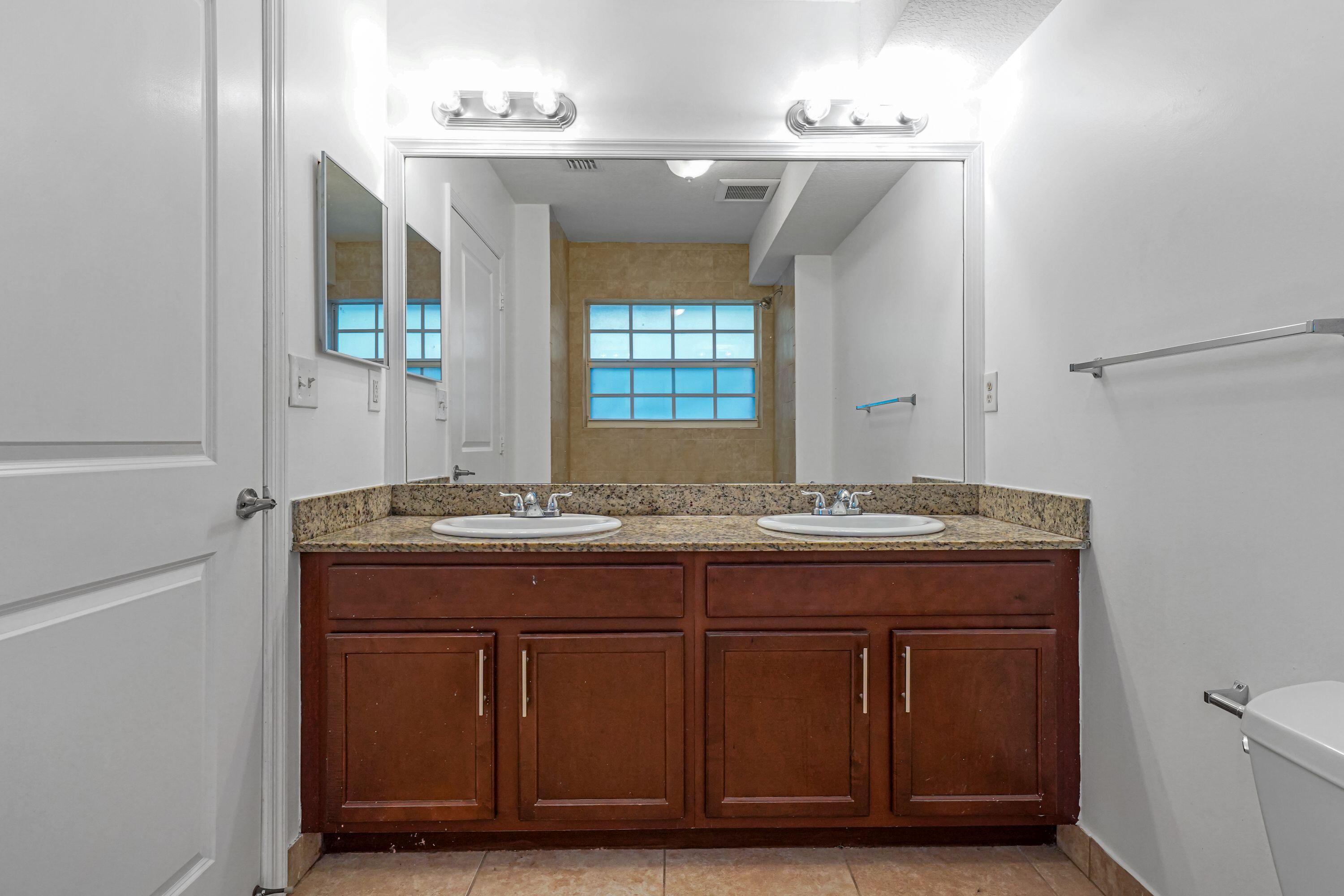 3525 NW 114th Lane 3529