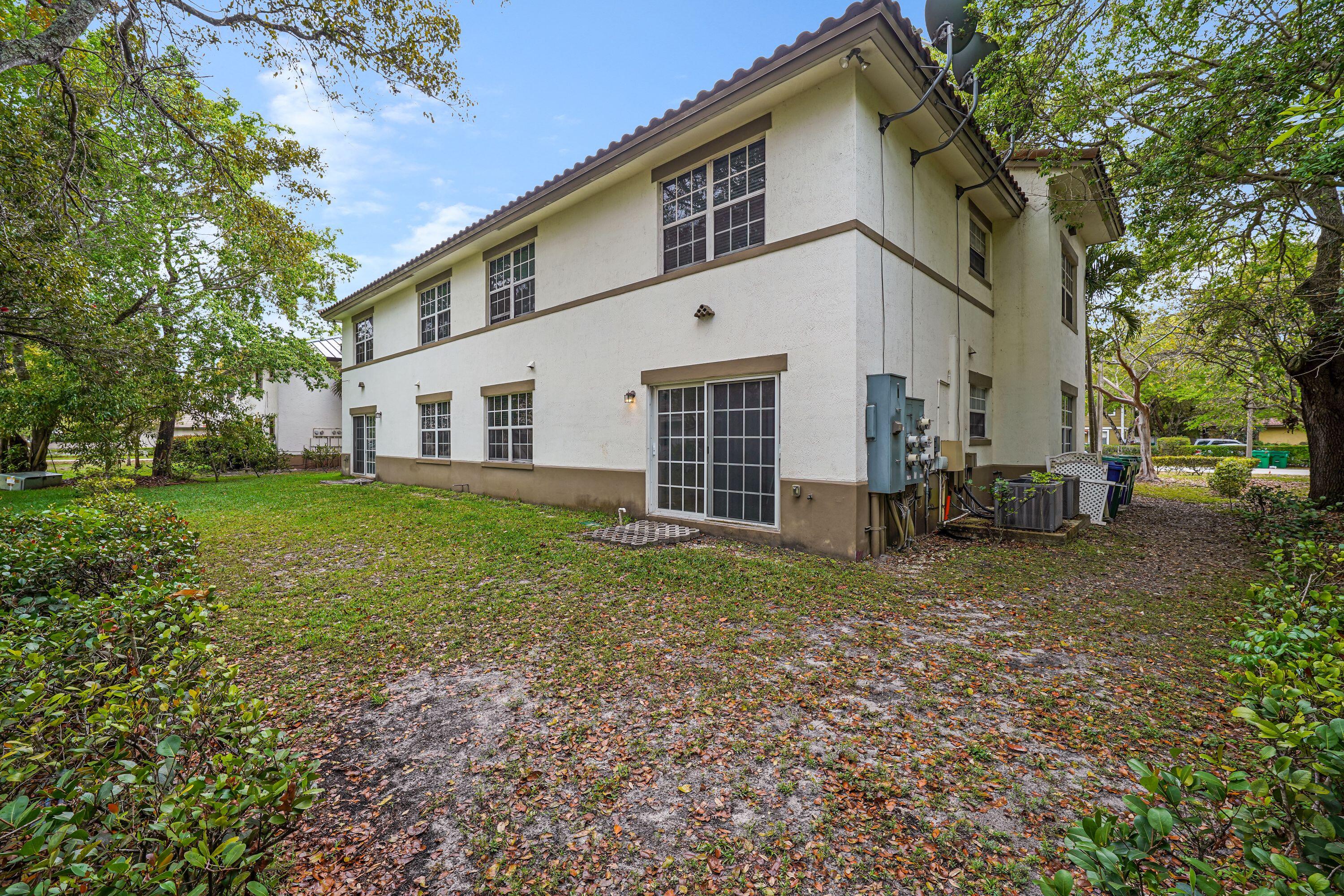 3525 NW 114th Lane 3529