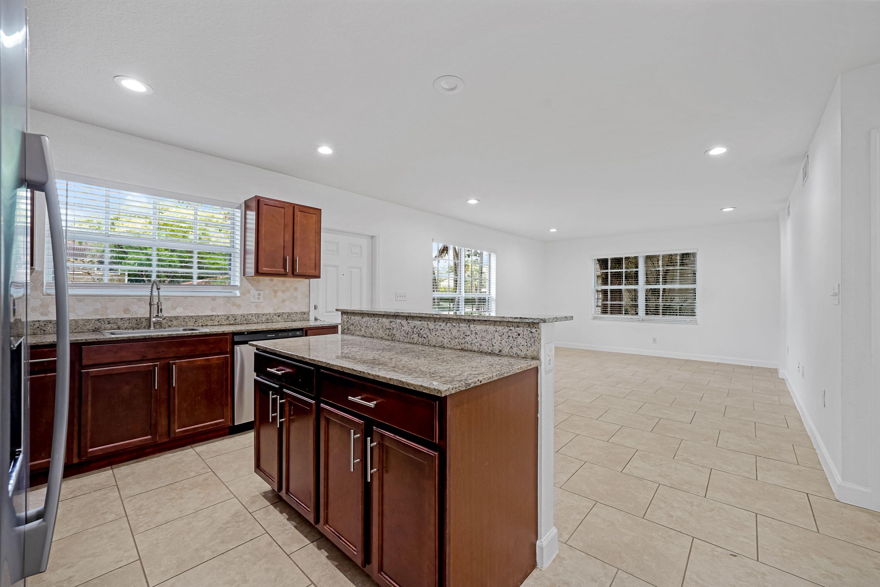 3525 NW 114th Lane 3529