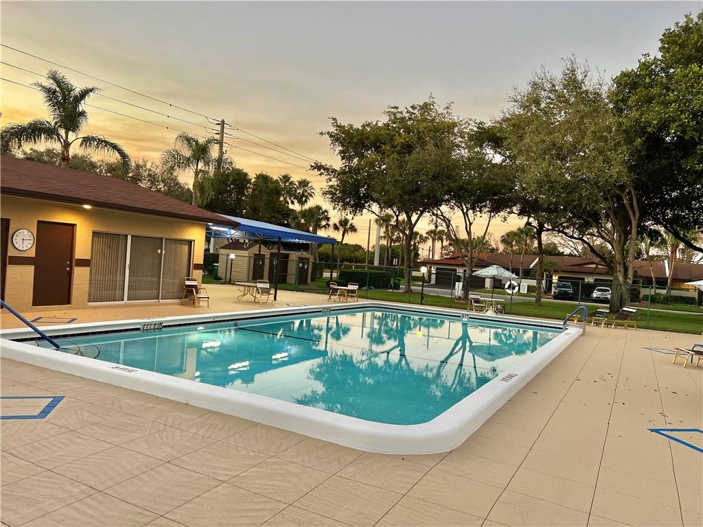 6071 NW 92nd Ave