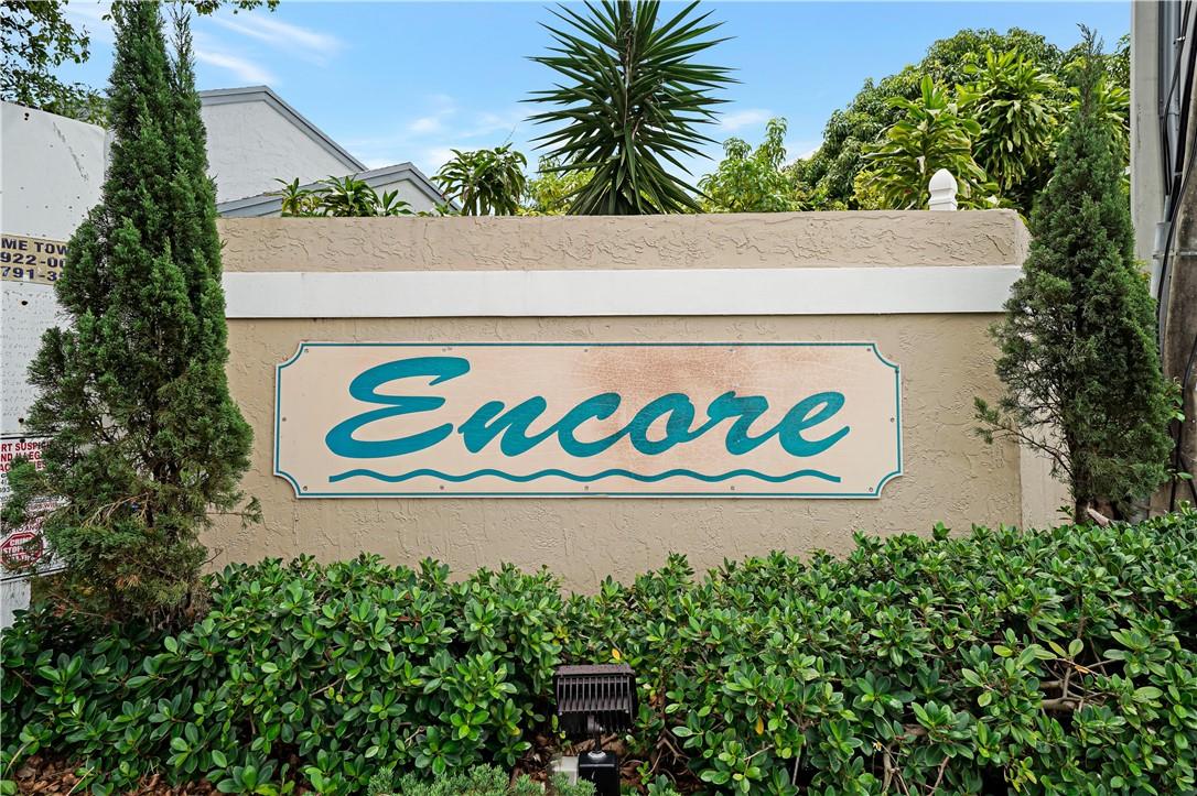 2710 River Run Circle East