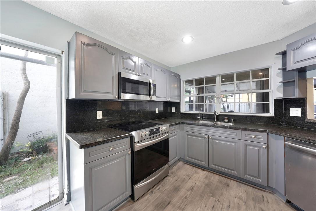 2710 River Run Circle East