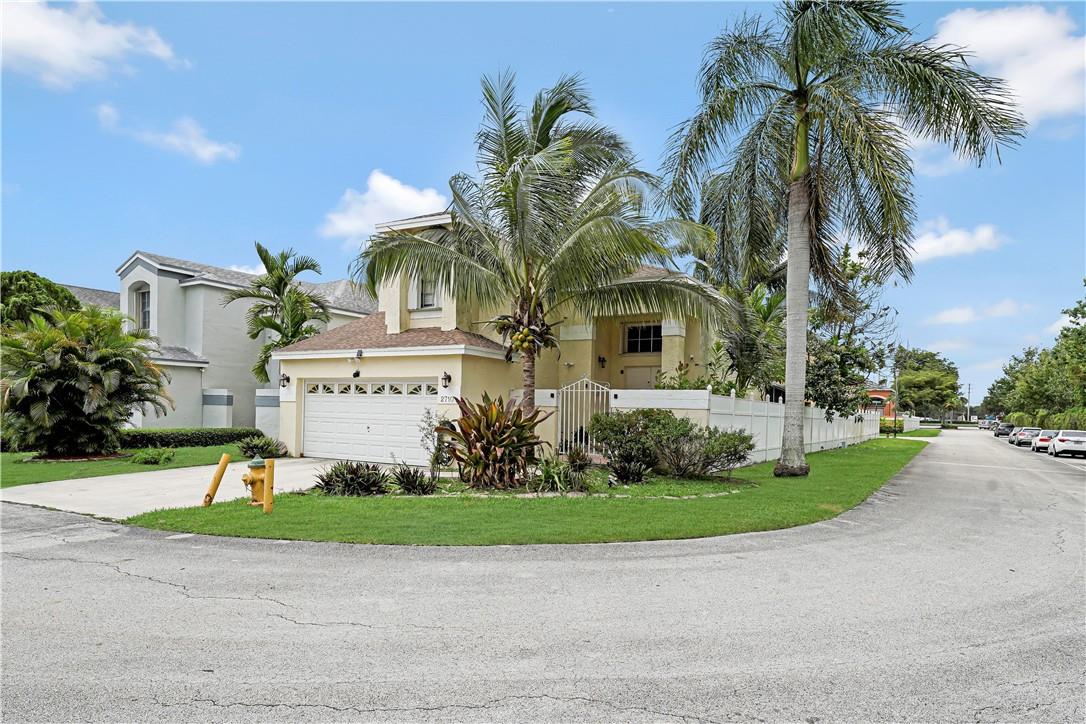 2710 River Run Circle East