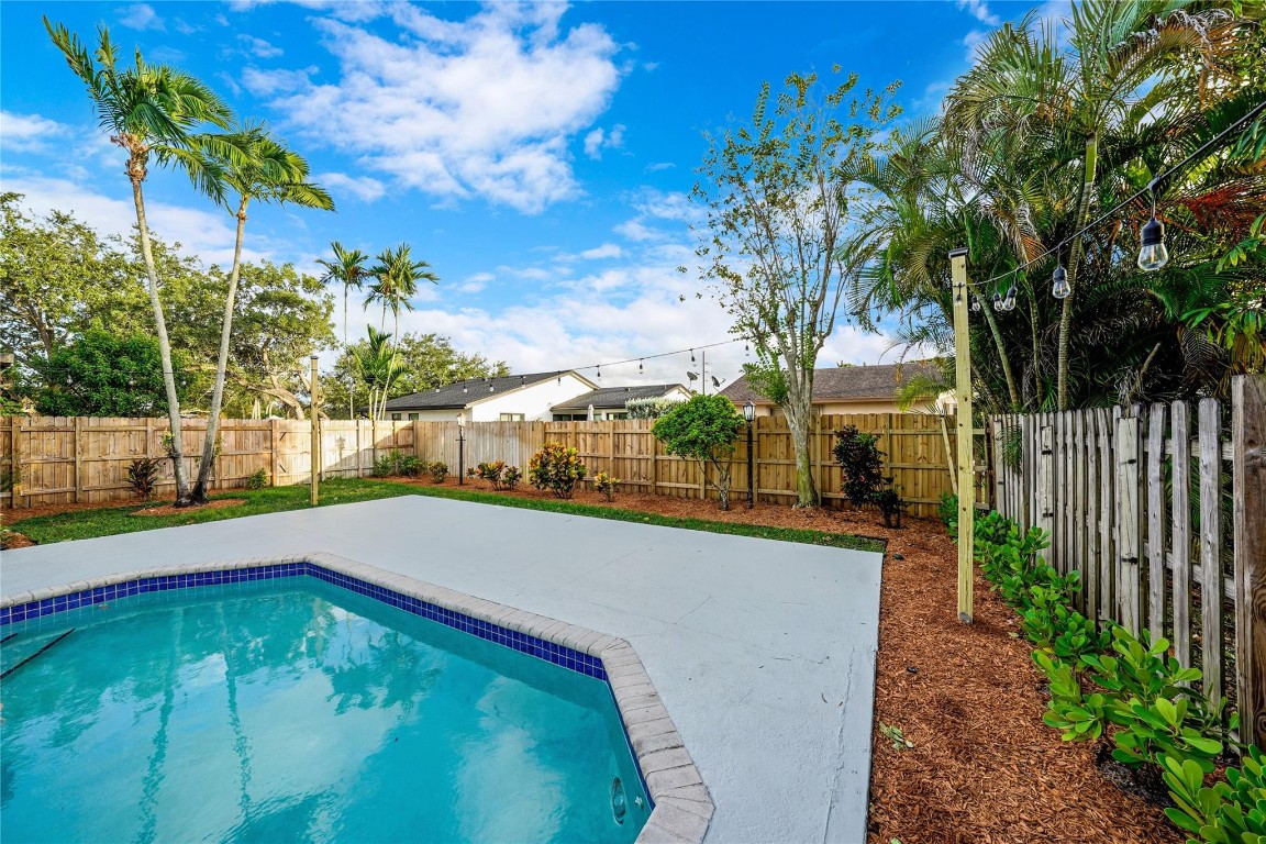 561 SW 168th Terrance