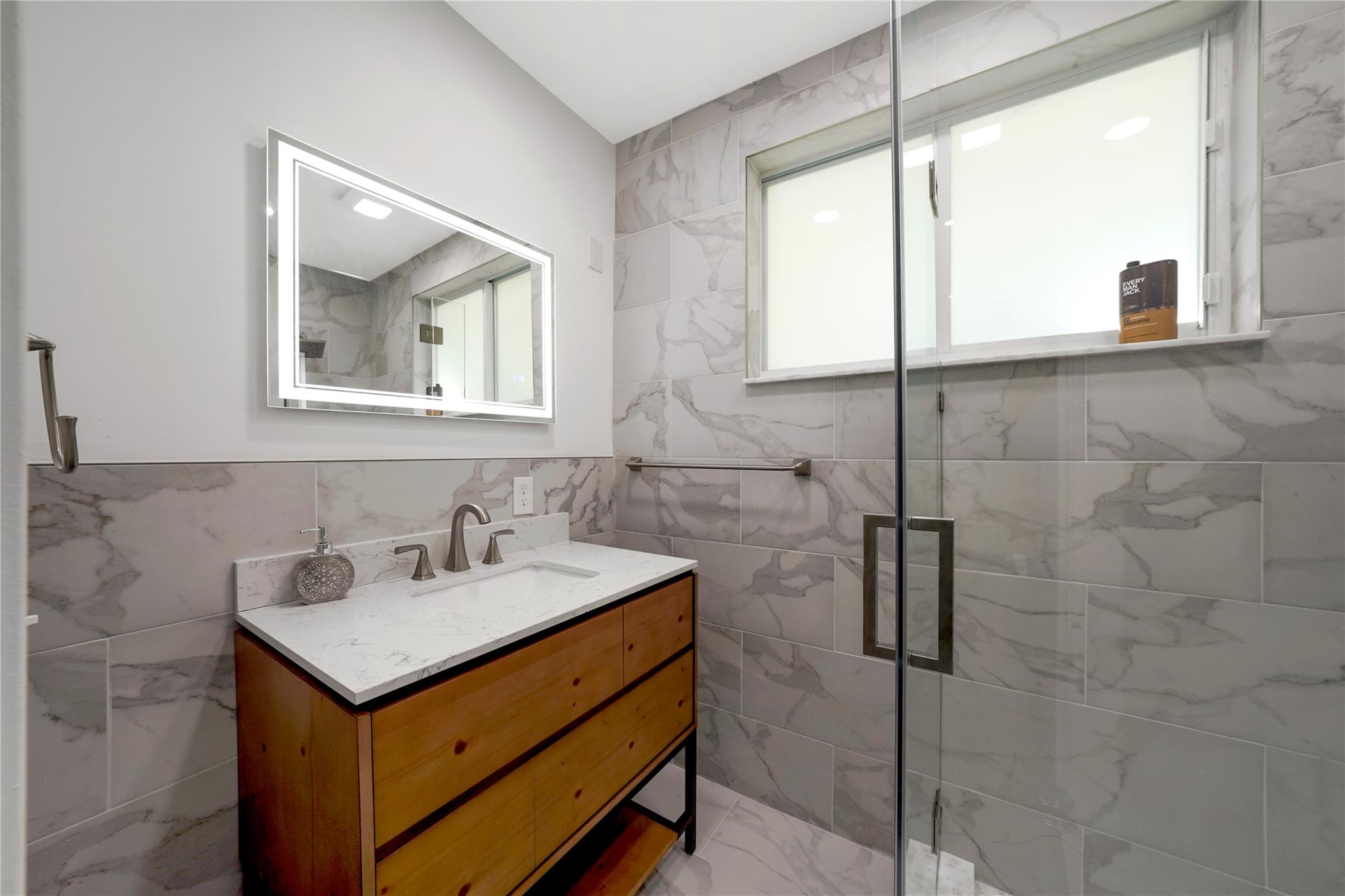 580 NE 106th Street