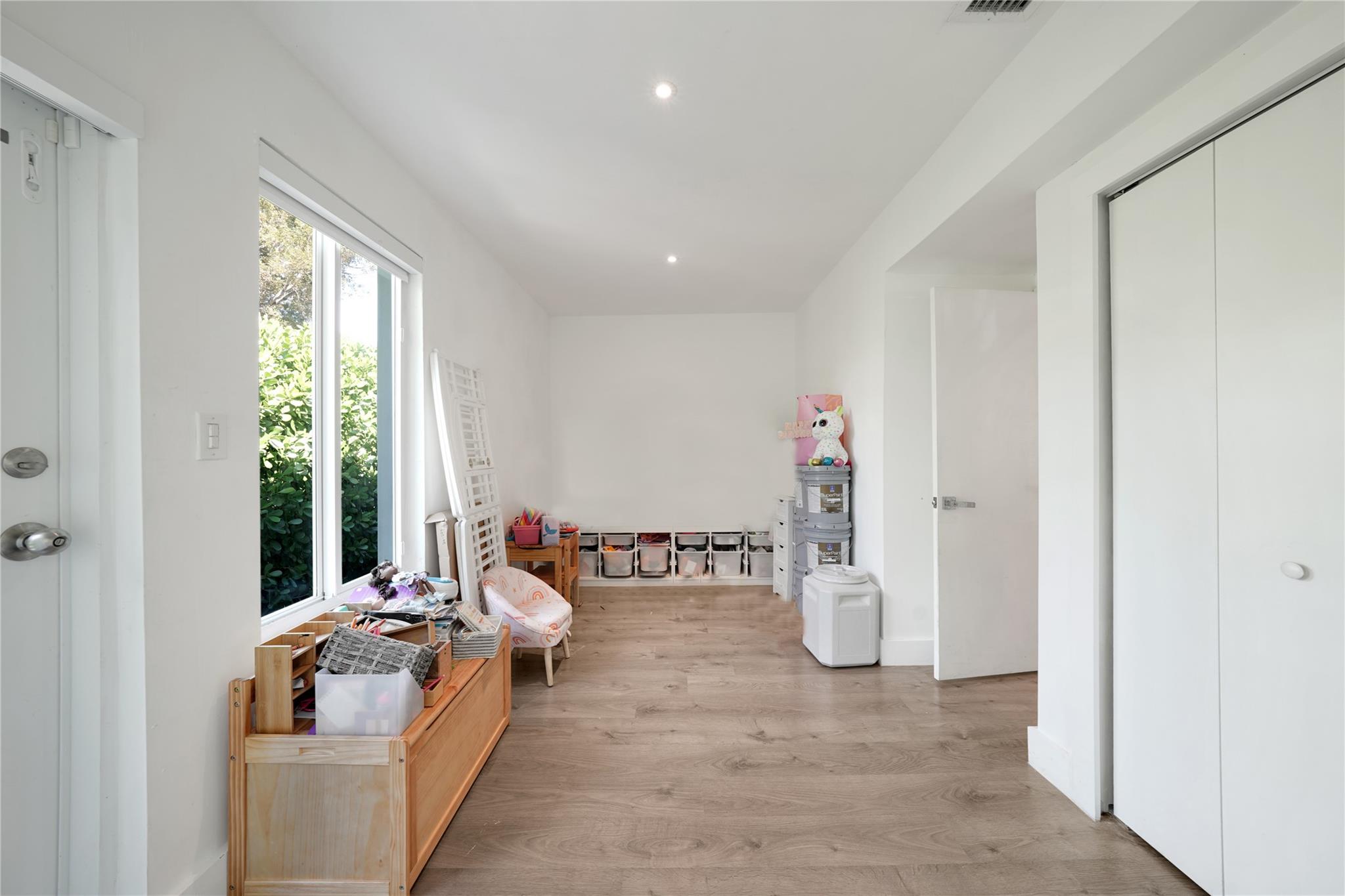 580 NE 106th Street