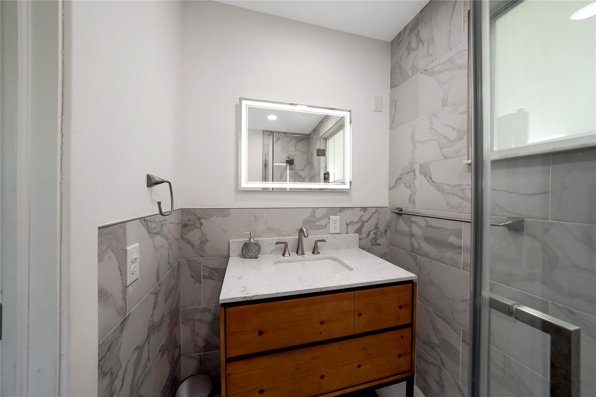 580 NE 106th Street