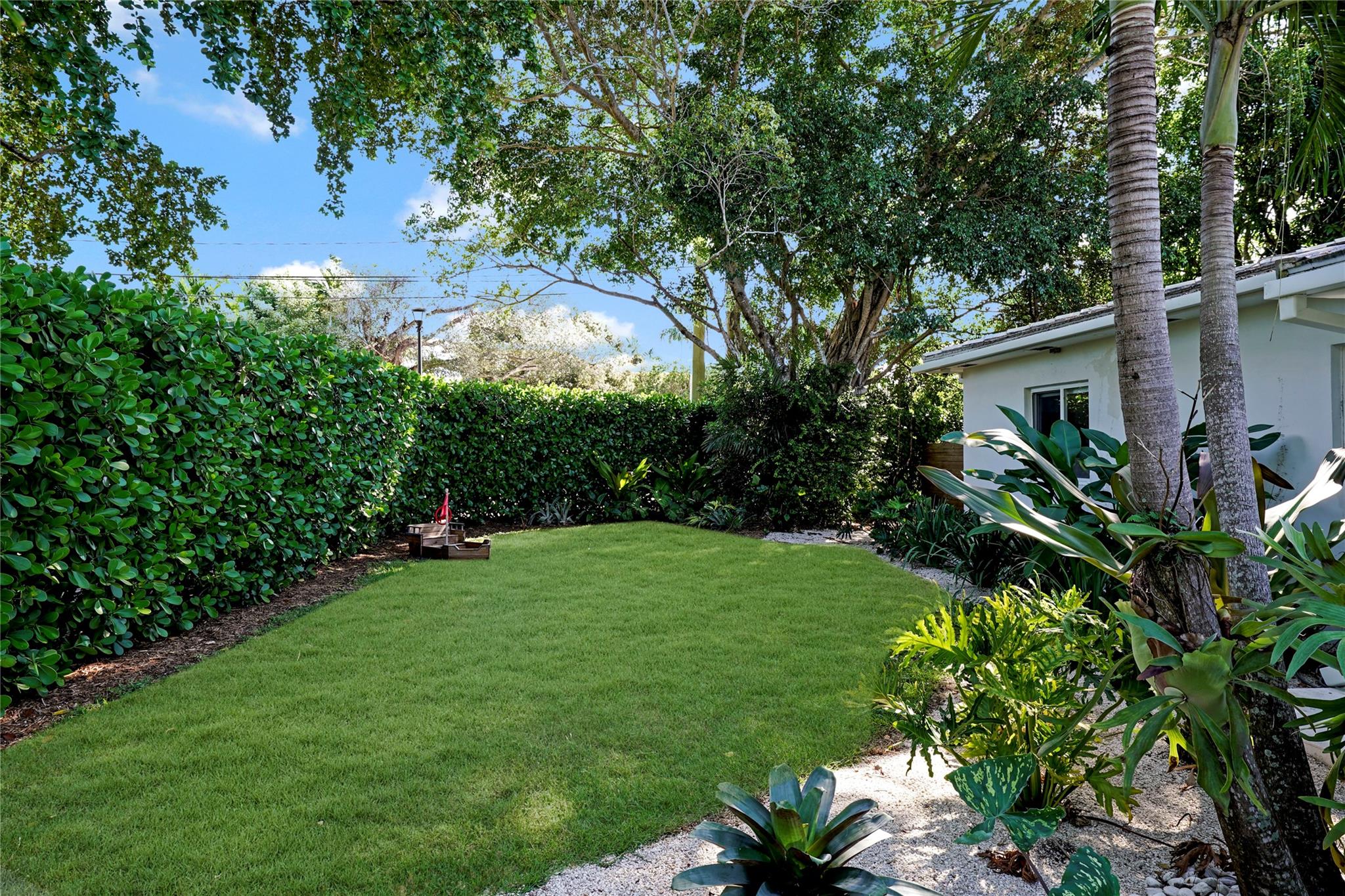 580 NE 106th Street