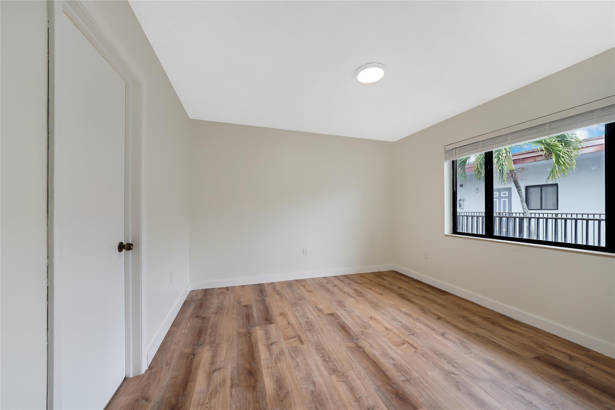 2514 Taylor Street 10