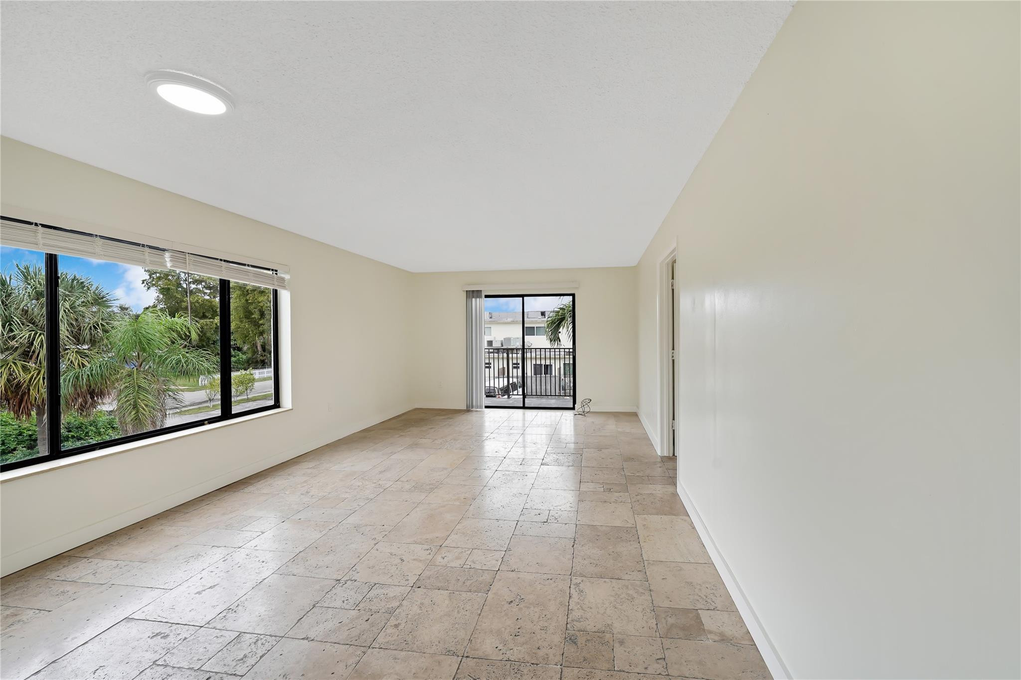 2514 Taylor Street 10