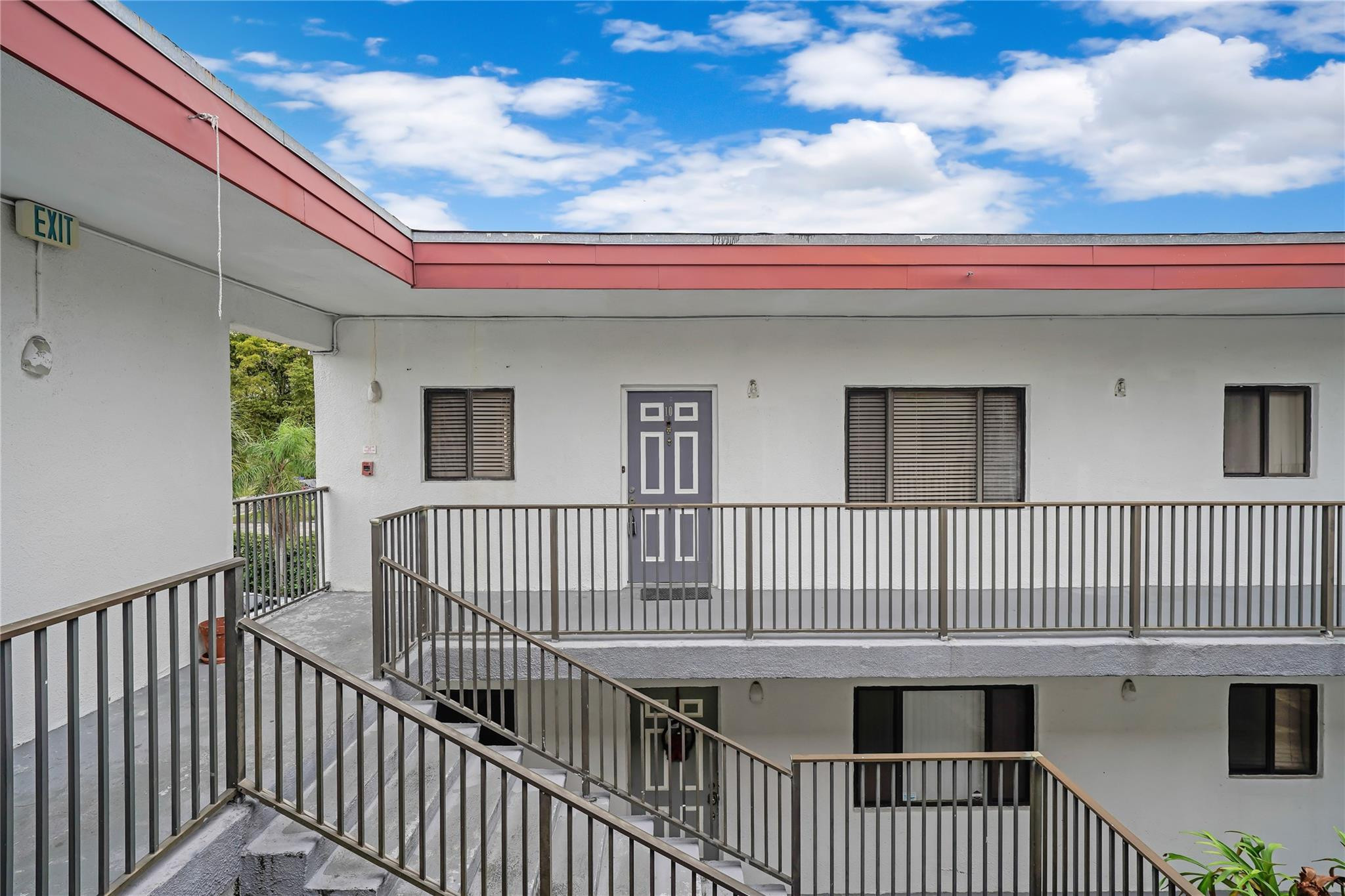 2514 Taylor Street 10