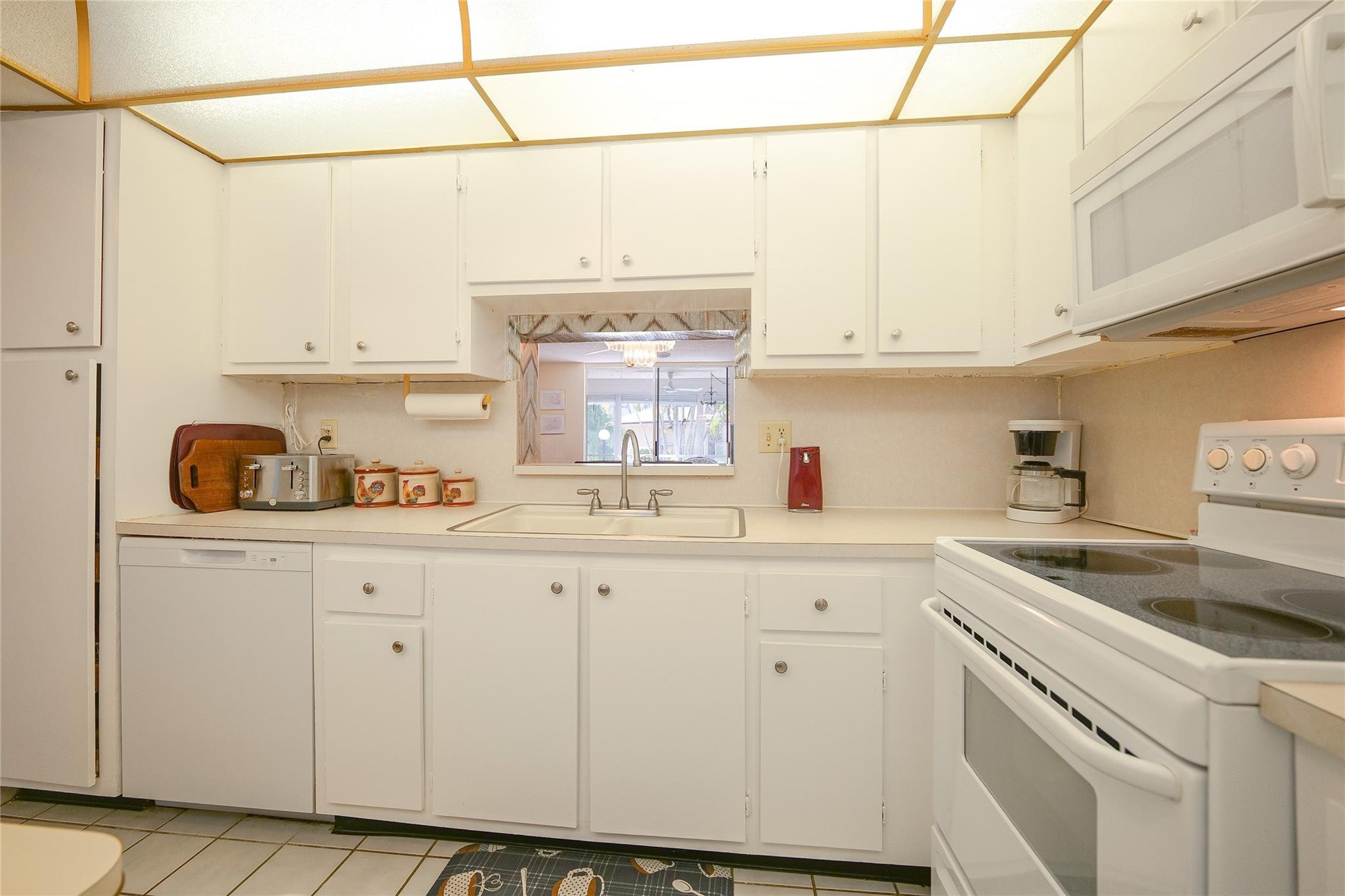 414 SE 10th St 101